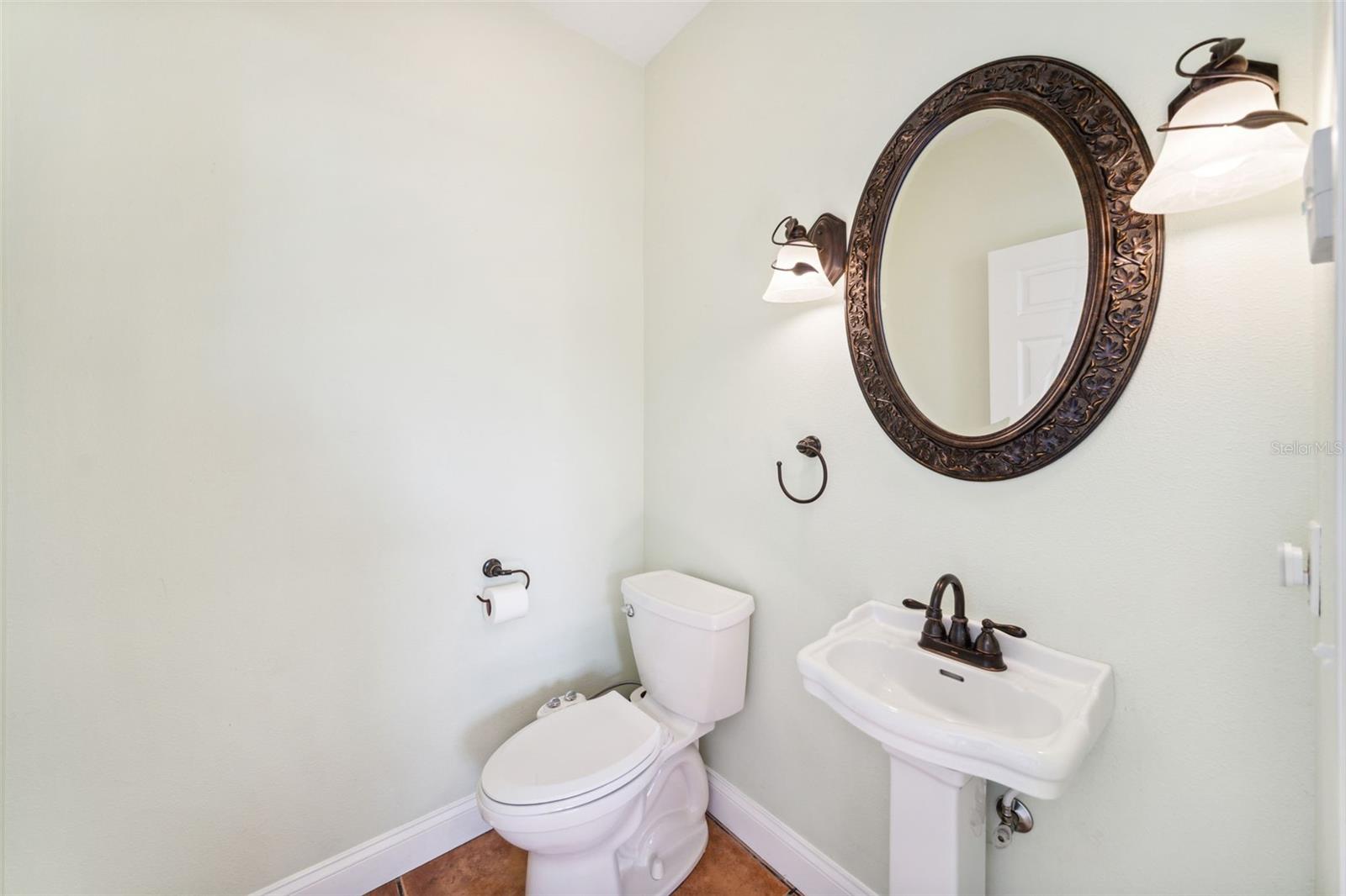 Image 21 of 61 For 7340 Brightwaters Court