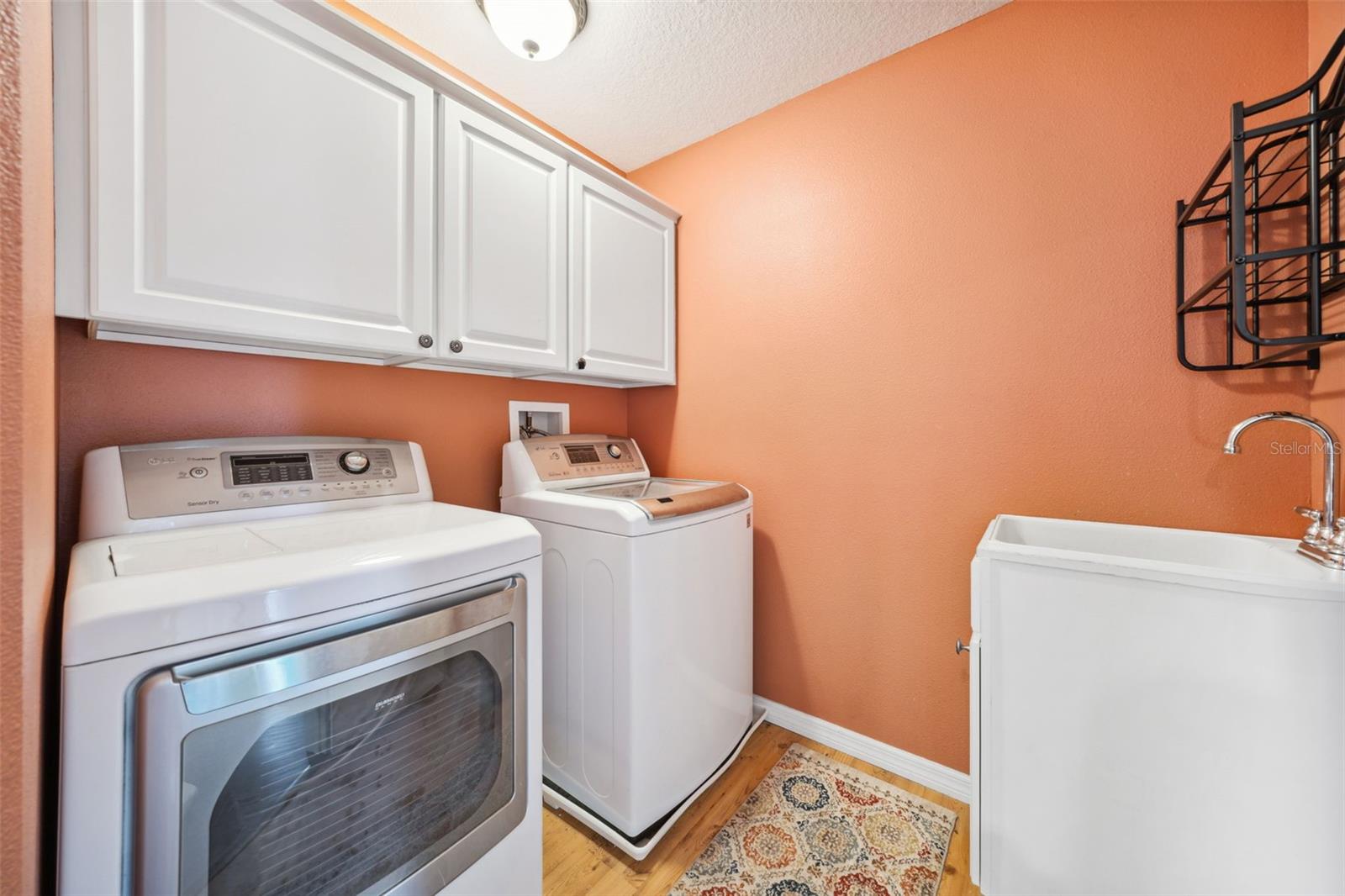 Image 34 of 61 For 7340 Brightwaters Court