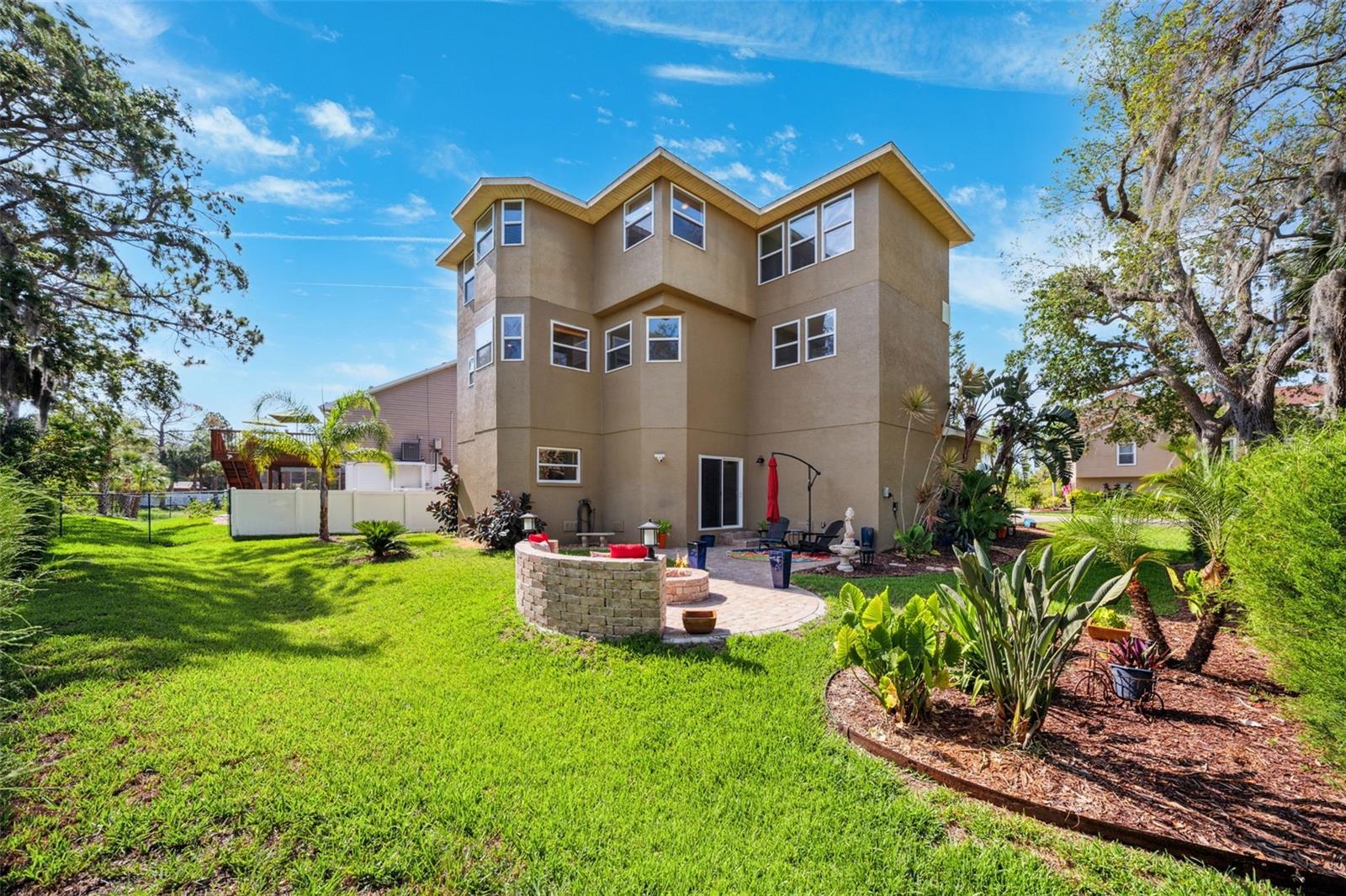Image 45 of 61 For 7340 Brightwaters Court