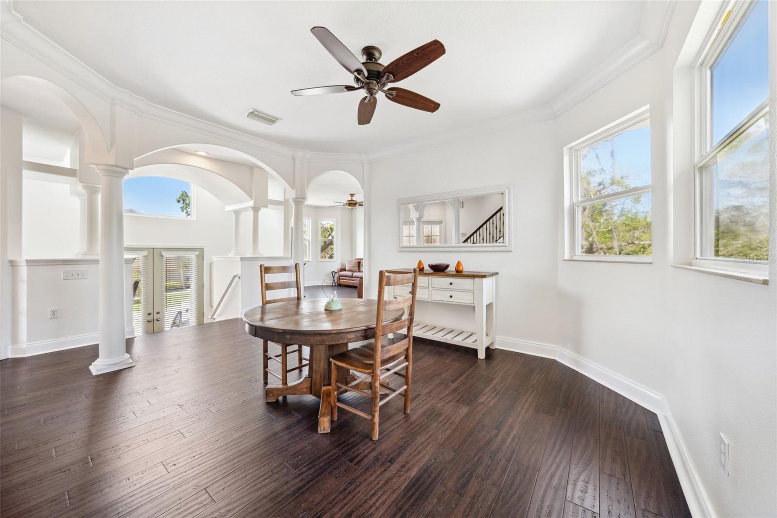 Image 6 of 61 For 7340 Brightwaters Court