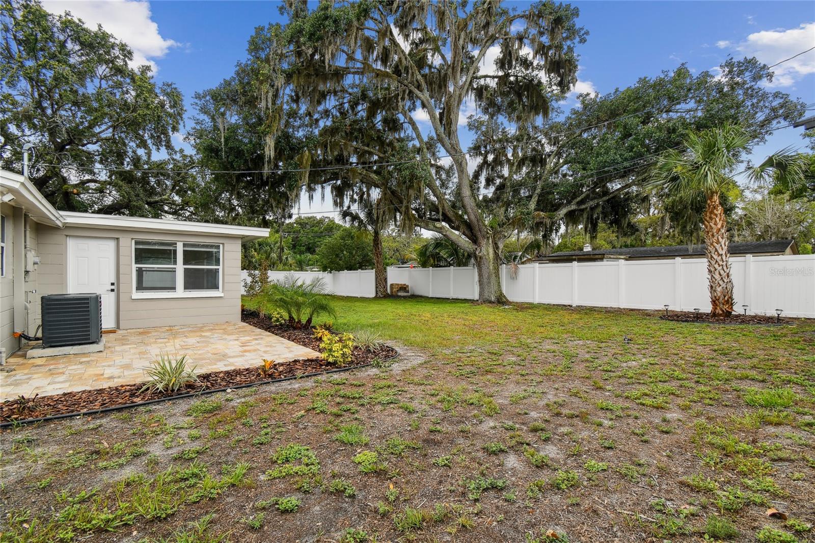 Image 10 of 40 For 7545 Banner Street