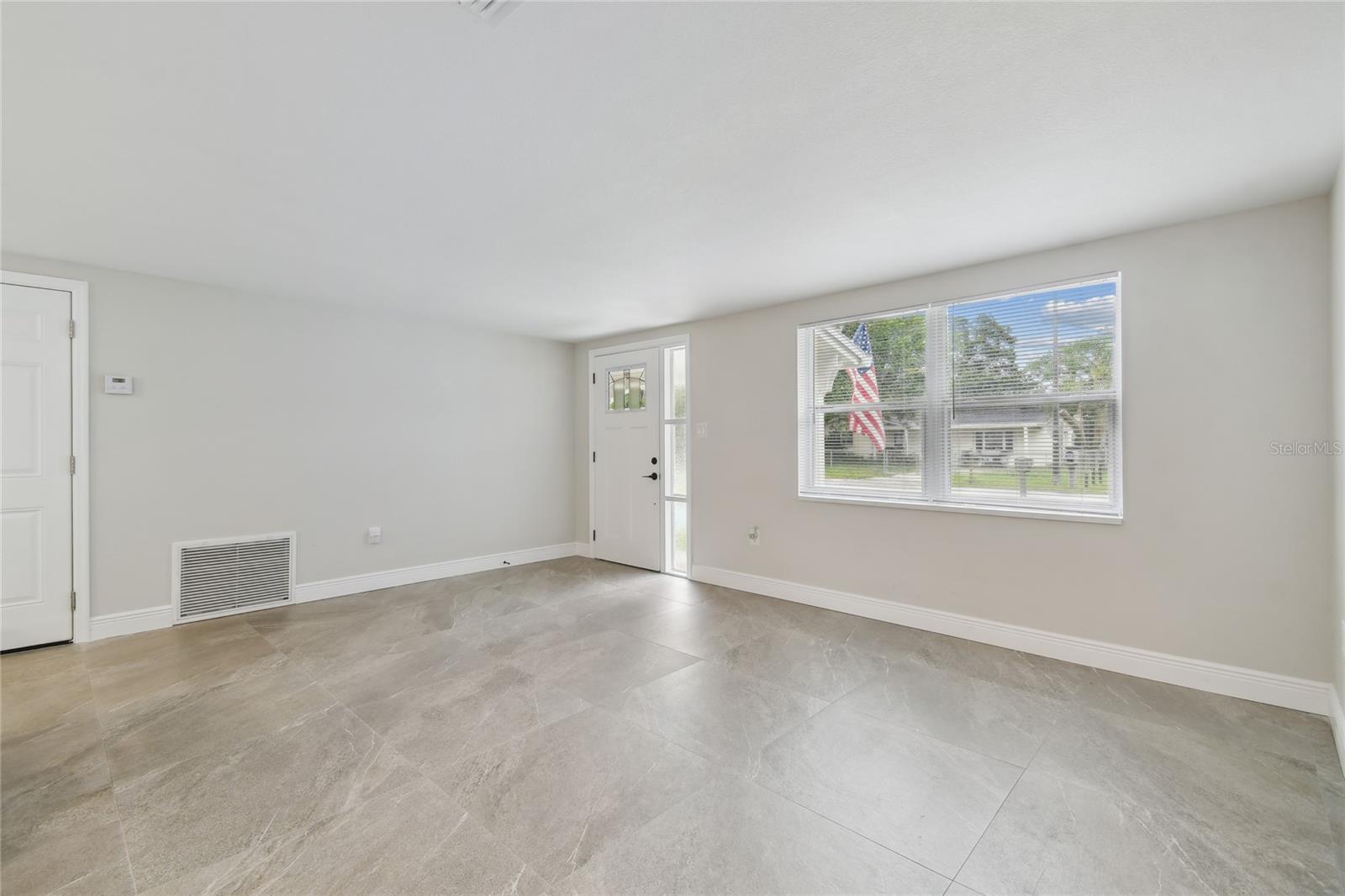 Image 12 of 40 For 7545 Banner Street