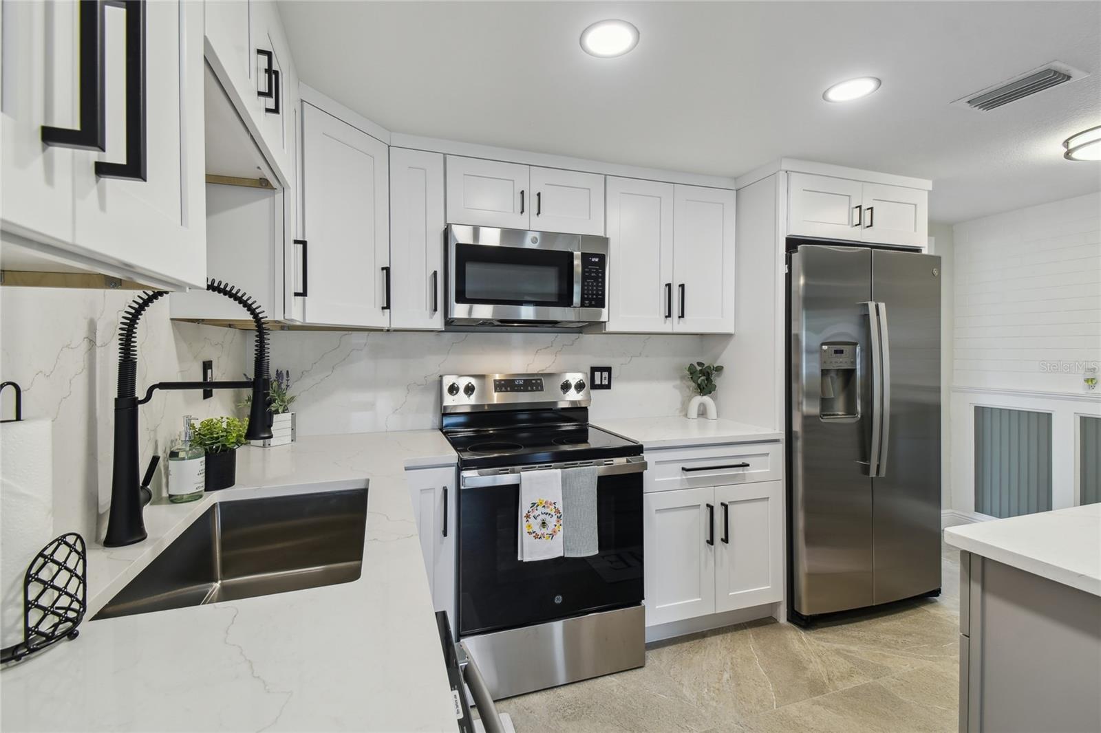Image 14 of 40 For 7545 Banner Street