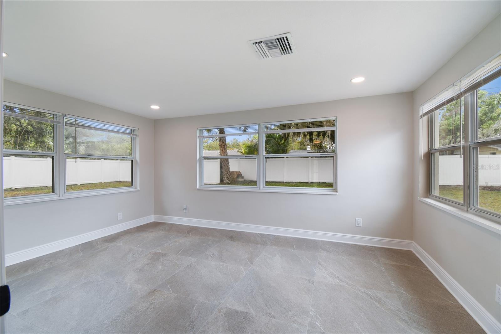 Image 31 of 40 For 7545 Banner Street