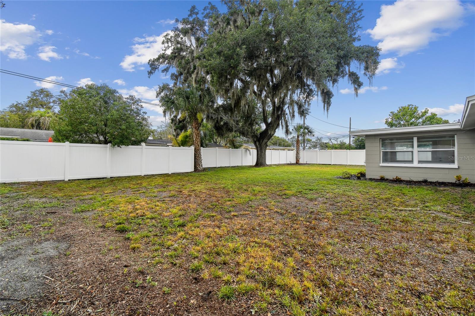 Image 6 of 40 For 7545 Banner Street