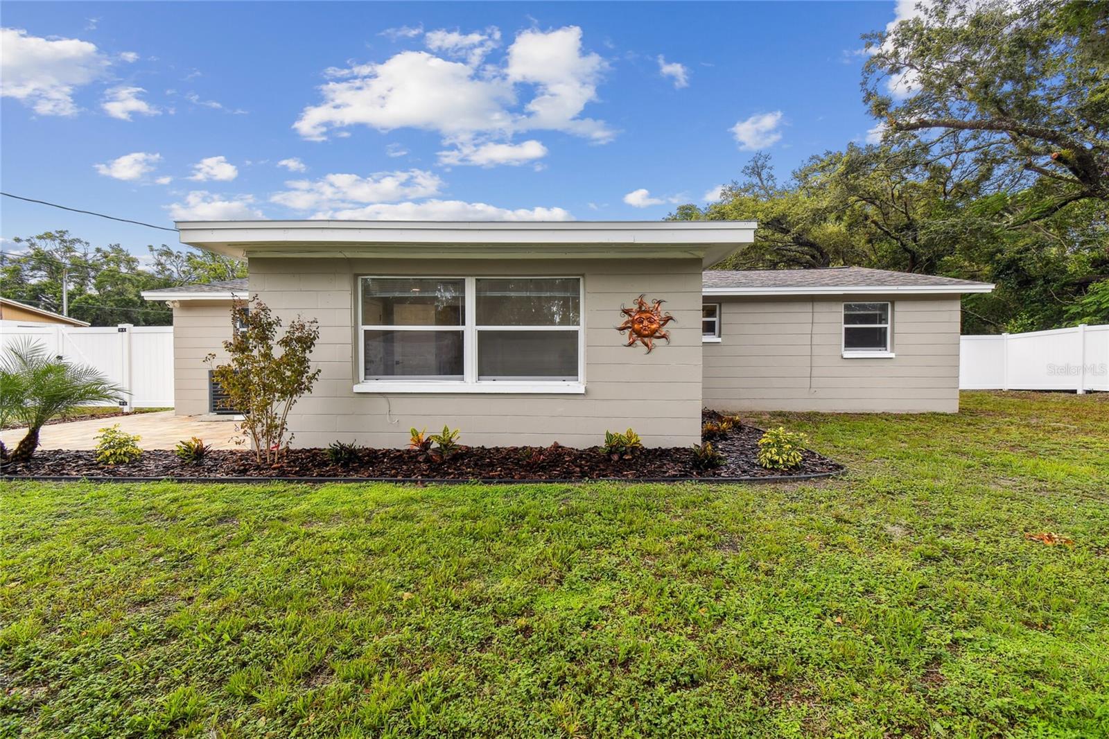 Image 8 of 40 For 7545 Banner Street