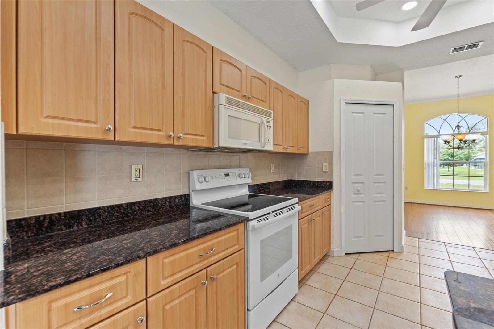 Image 11 of 47 For 12805 Coronado Drive