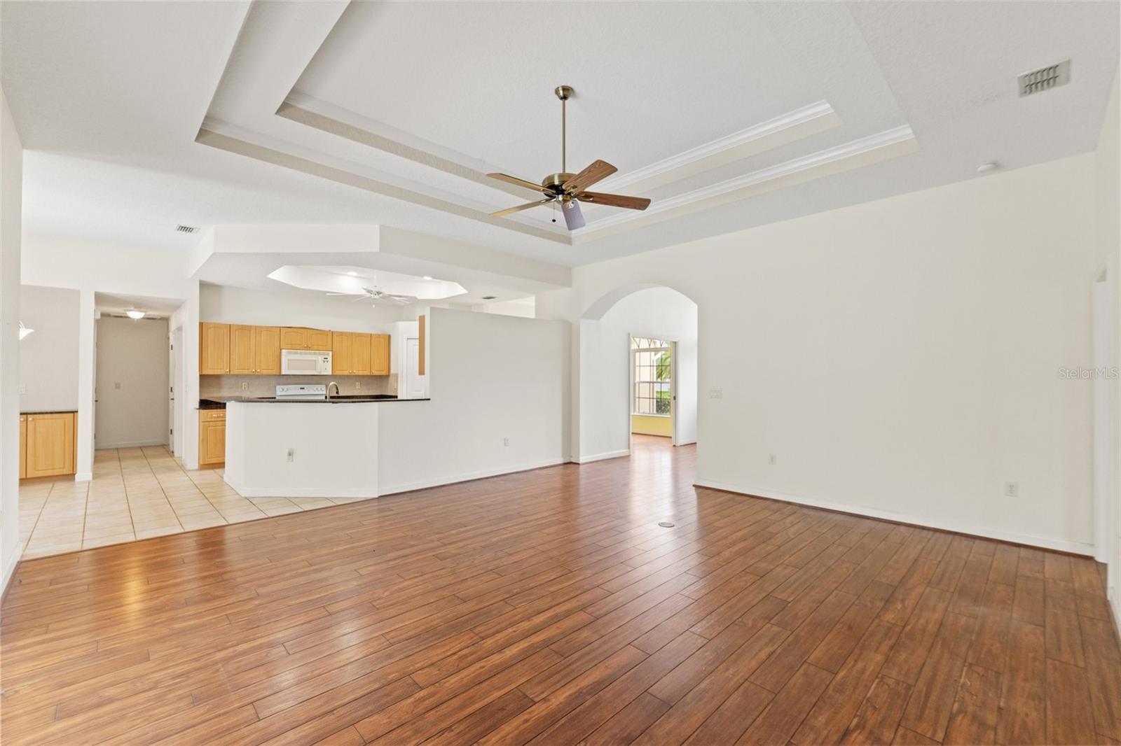 Image 17 of 47 For 12805 Coronado Drive