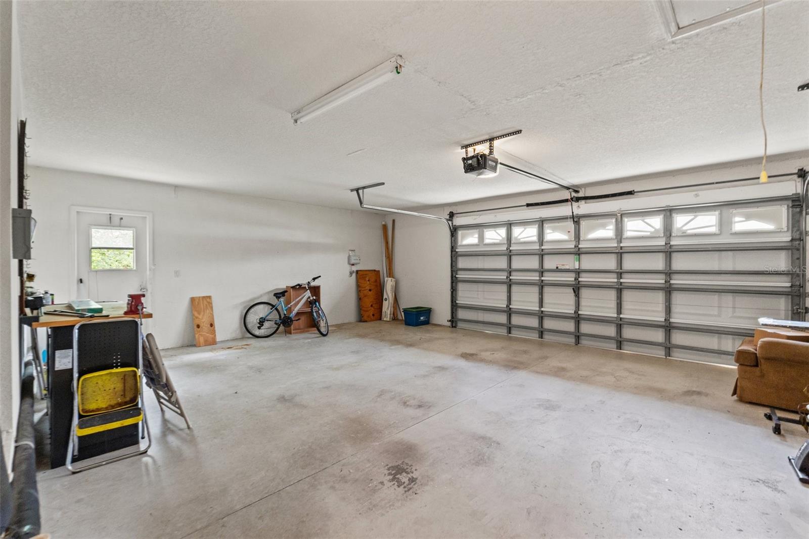 Image 28 of 47 For 12805 Coronado Drive