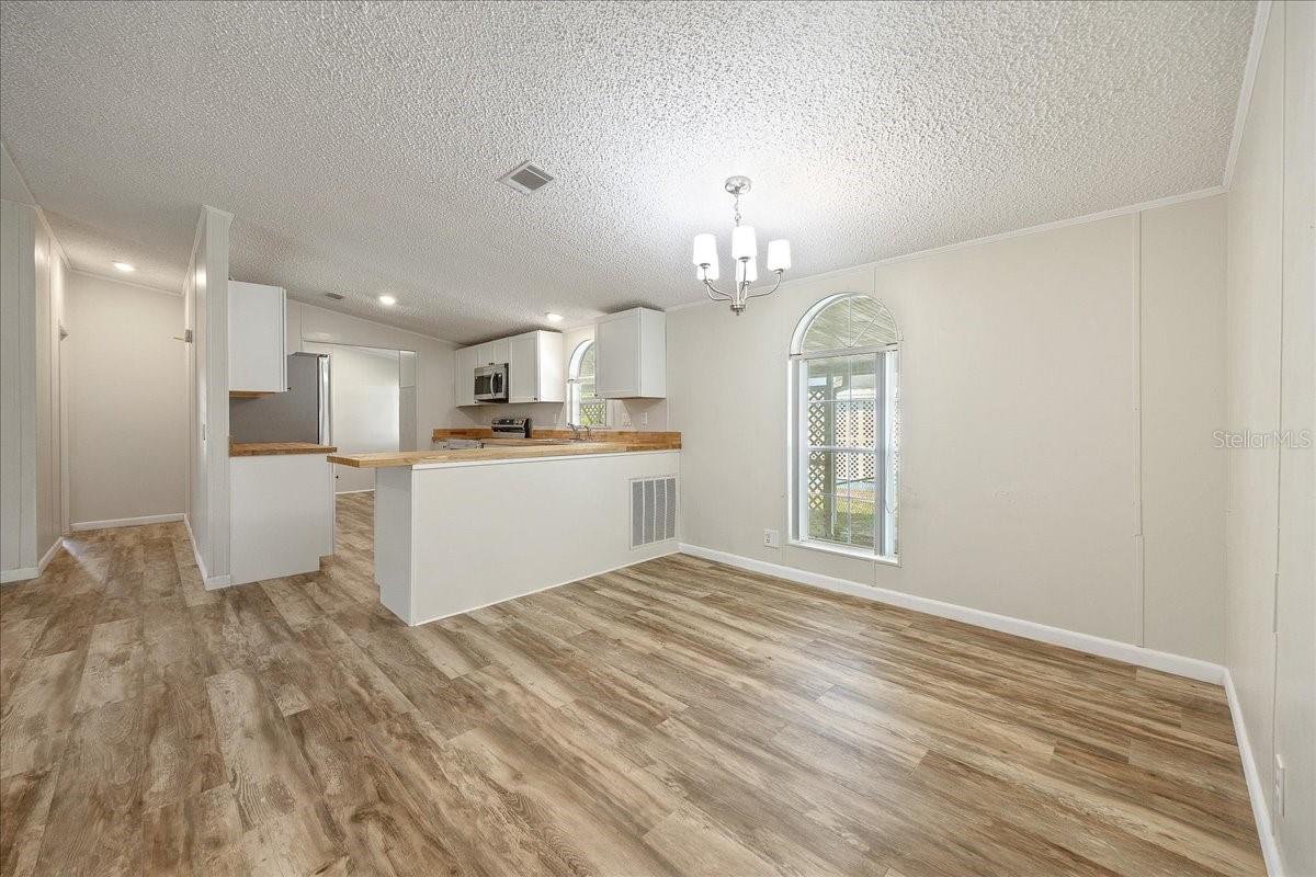 Image 10 of 33 For 14460 Diablo Drive