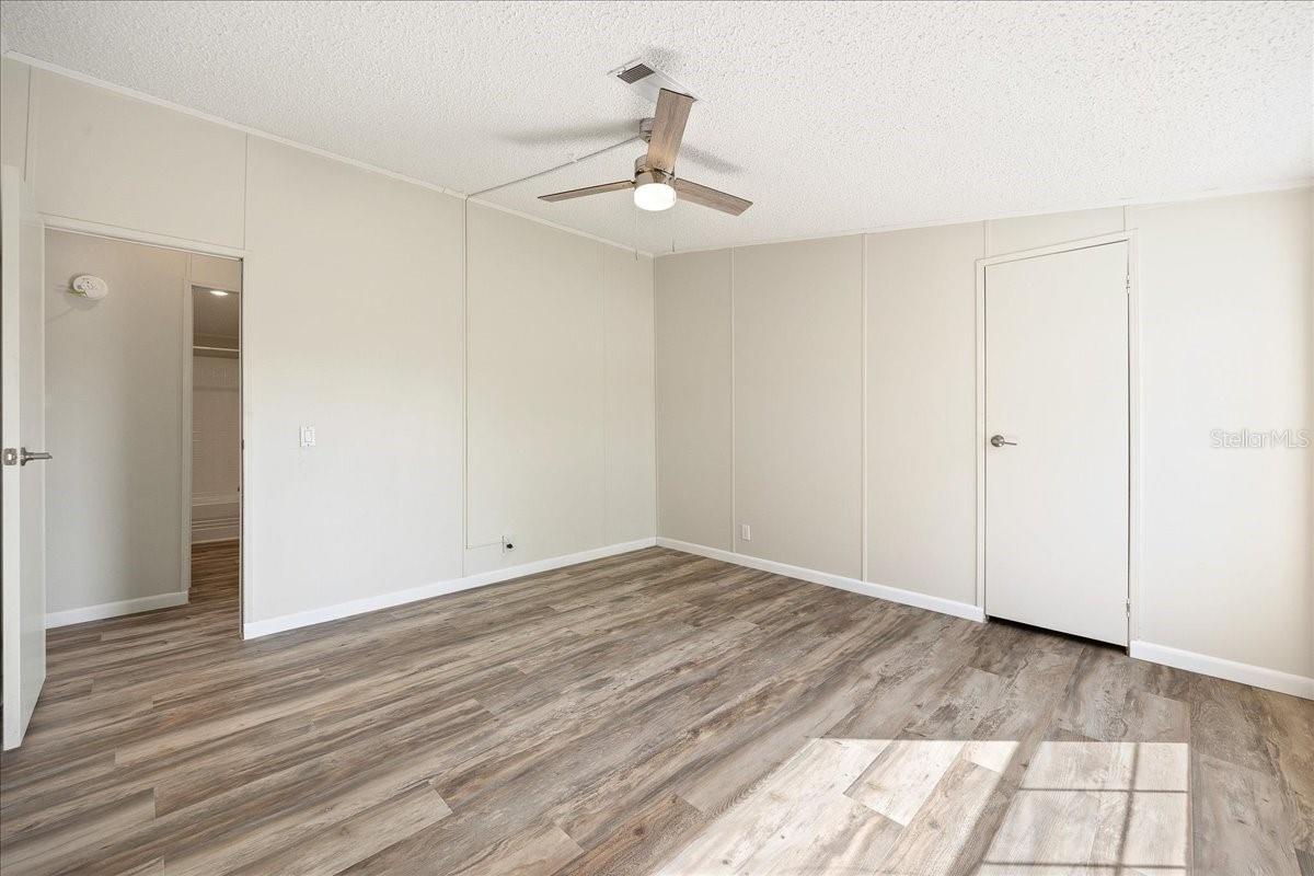 Image 15 of 33 For 14460 Diablo Drive