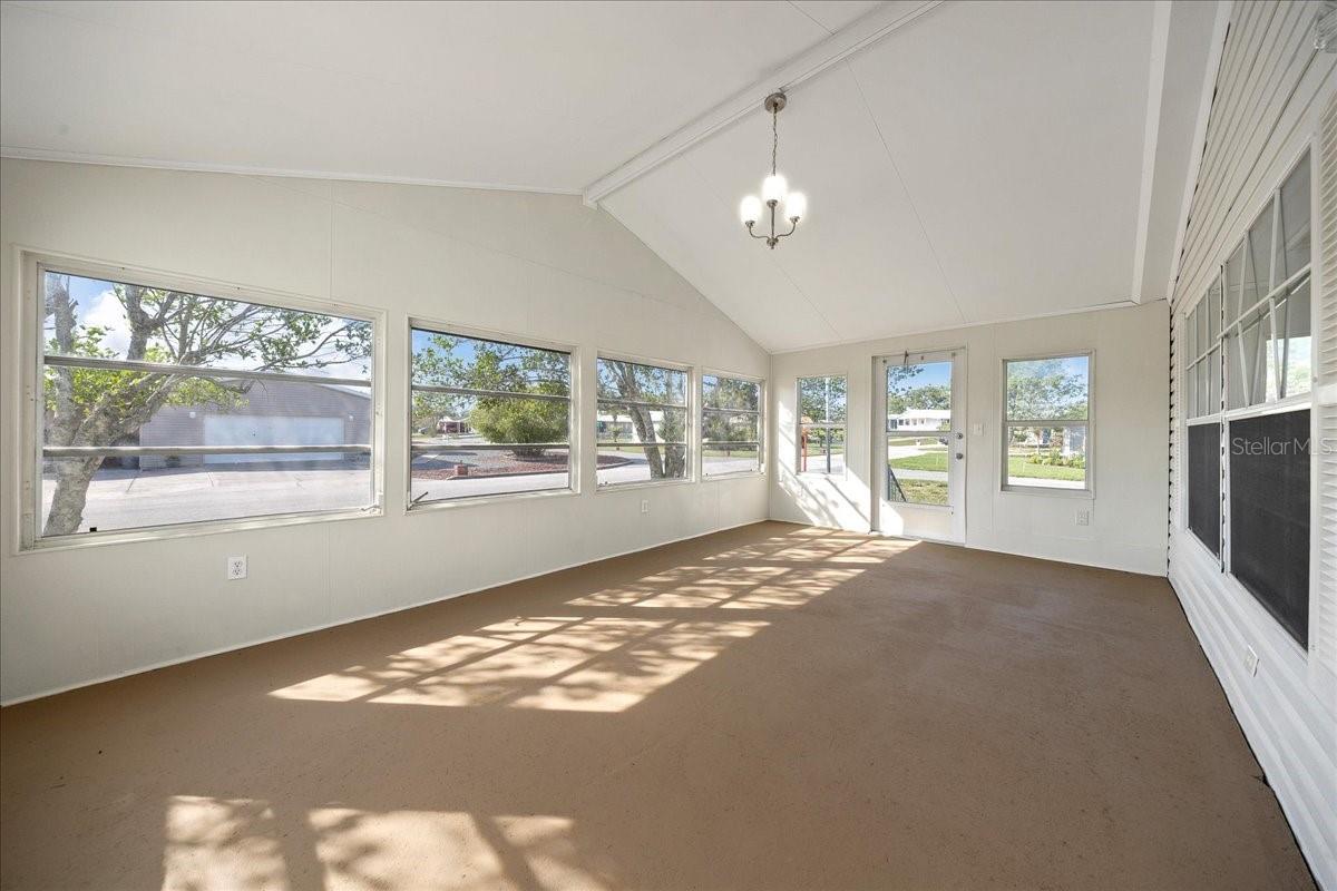 Image 26 of 33 For 14460 Diablo Drive