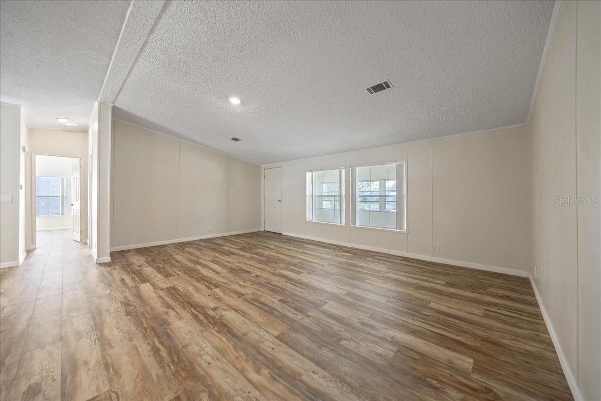 Image 8 of 33 For 14460 Diablo Drive