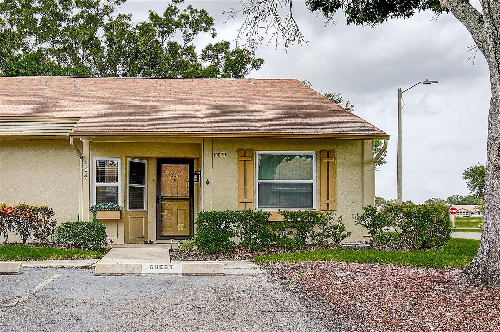 Details for 10670 43rd Street N 204, CLEARWATER, FL 33762