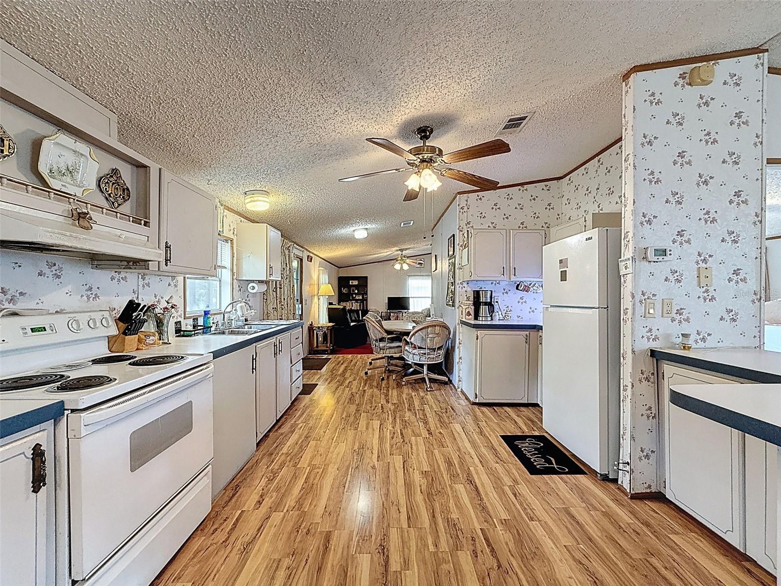 Image 11 of 53 For 9838 Fargo Dr