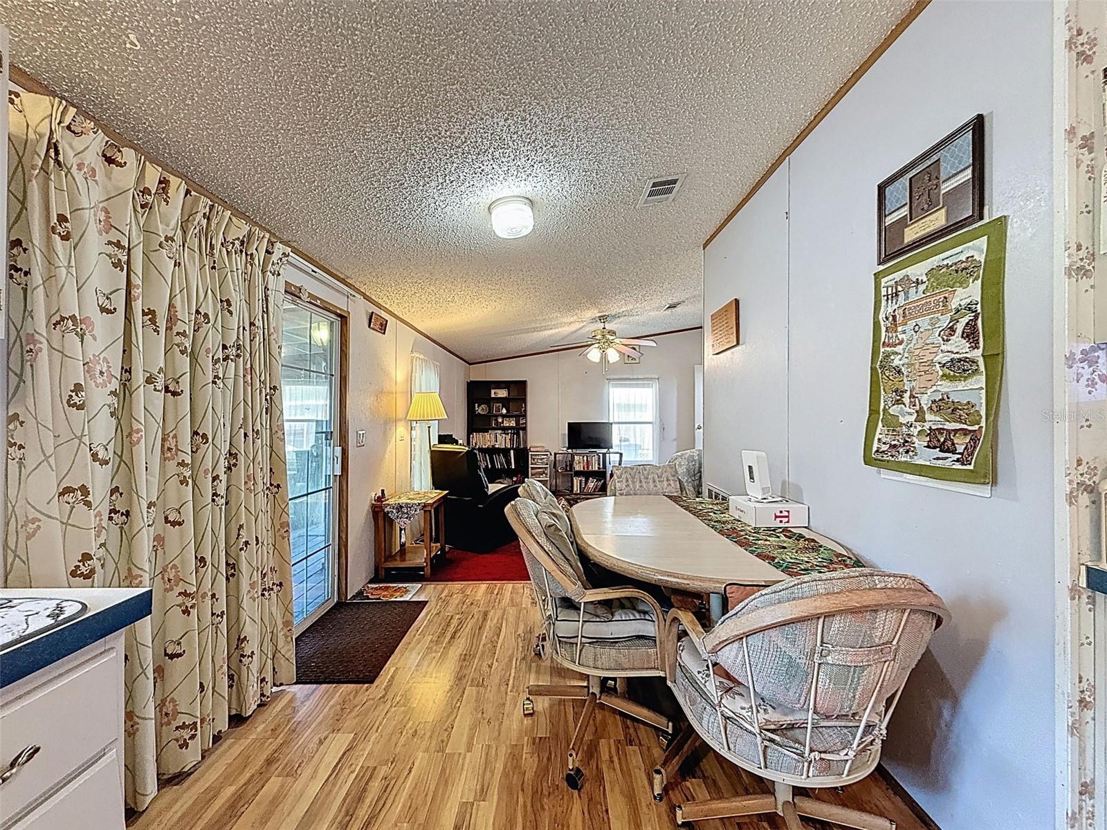 Image 13 of 53 For 9838 Fargo Dr