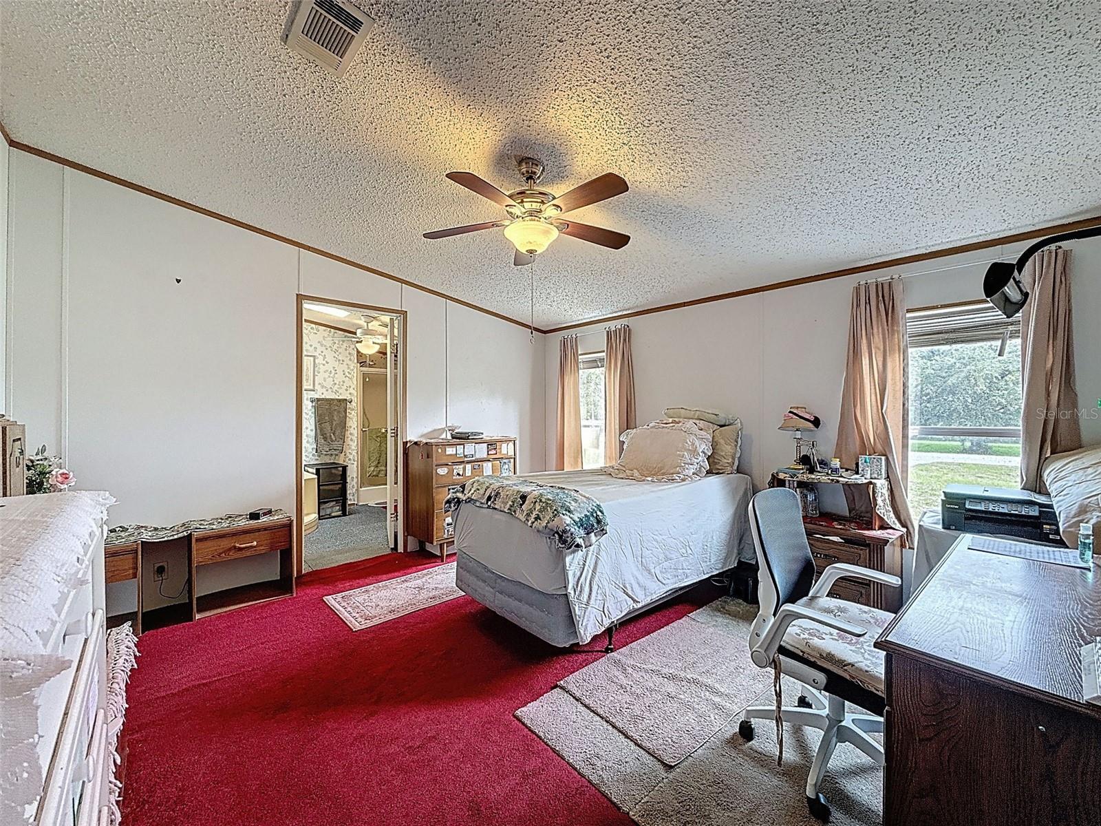 Image 22 of 53 For 9838 Fargo Dr