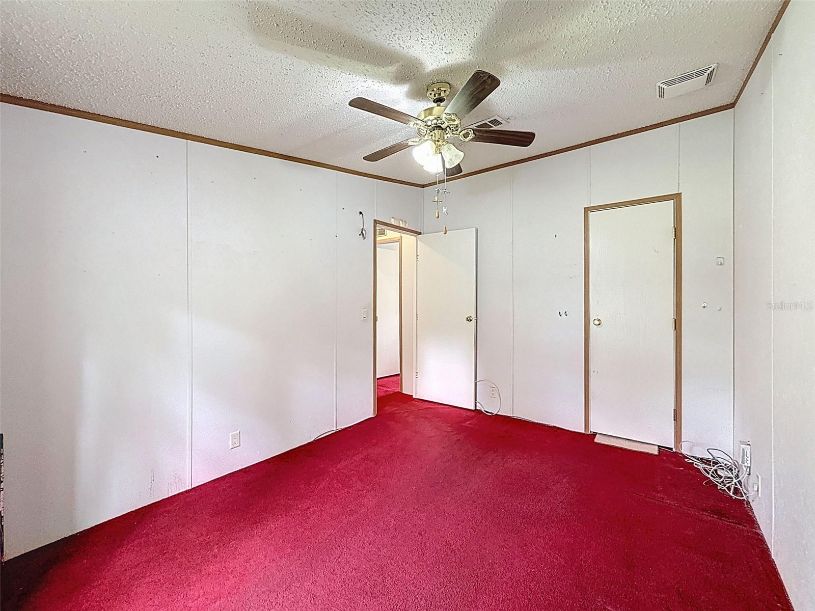 Image 33 of 53 For 9838 Fargo Dr
