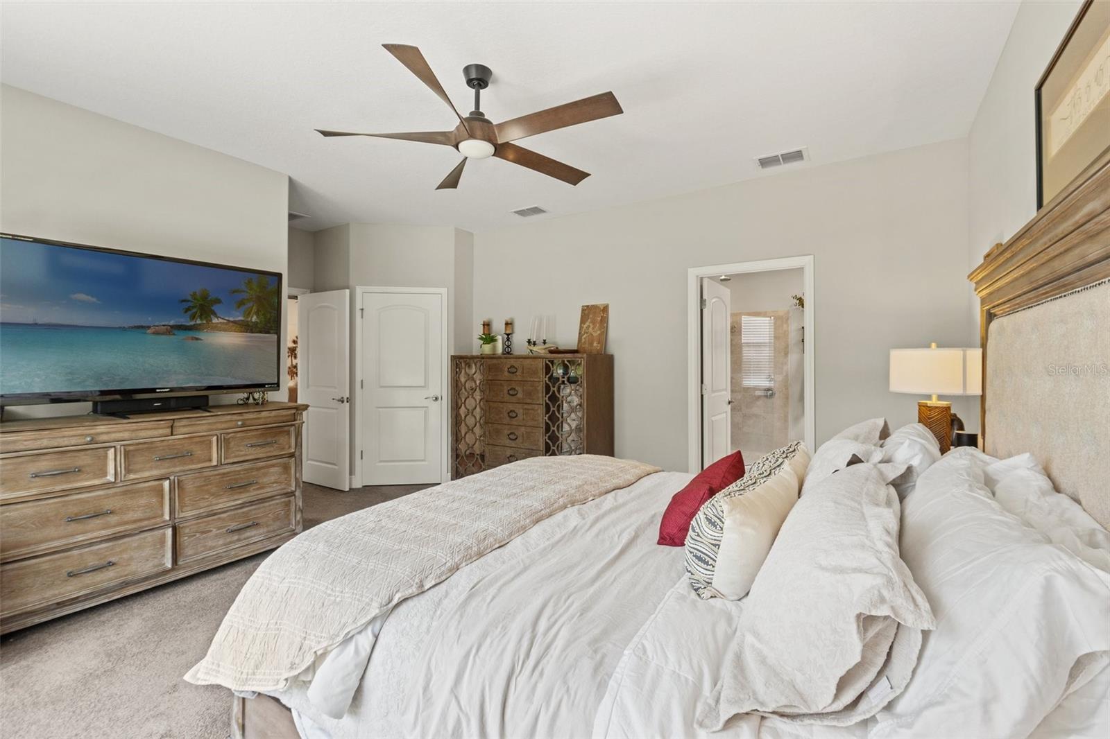 Listing photo id 19 for 11579 Weaver Hollow Road