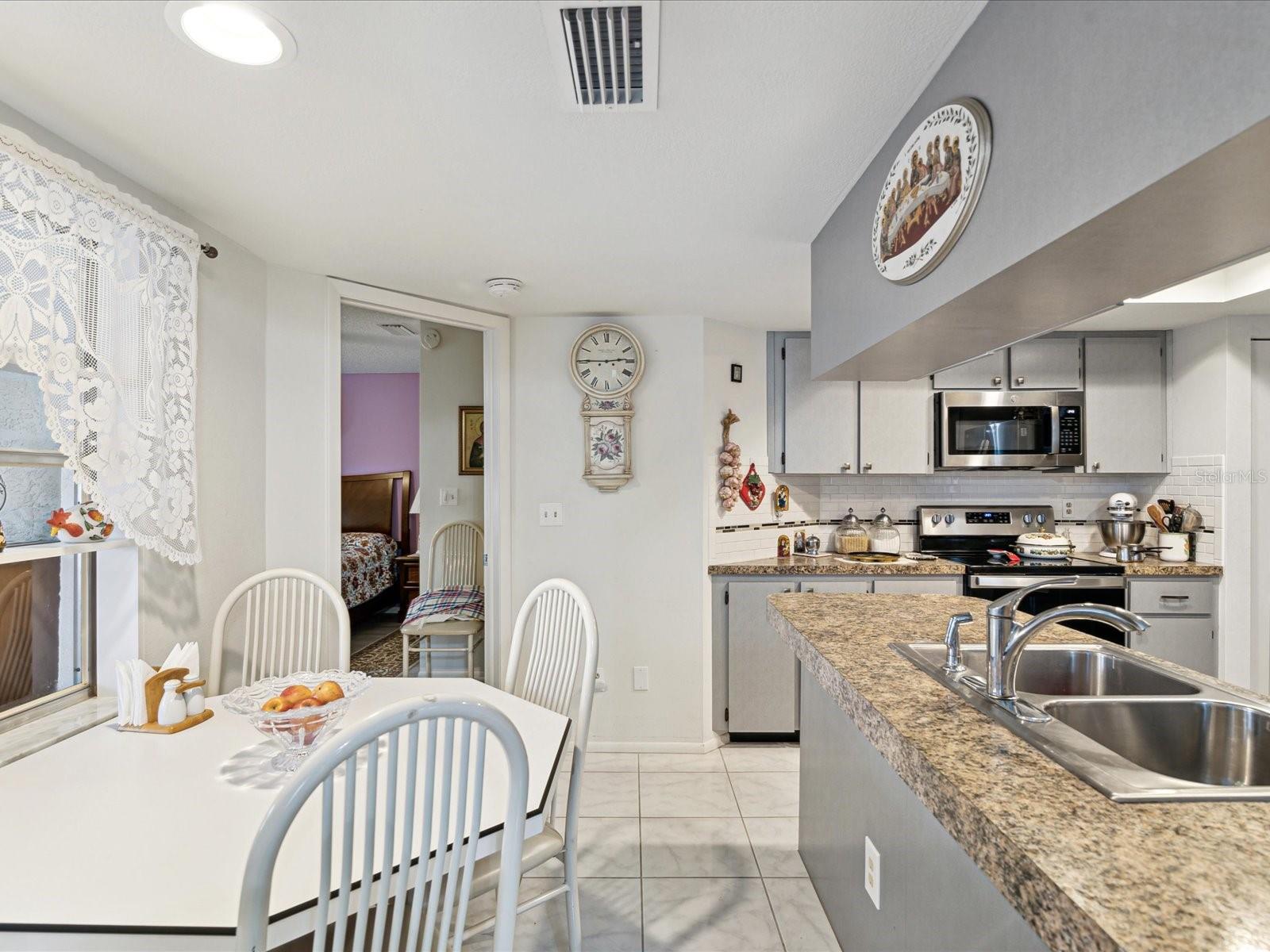 Image 19 of 42 For 3832 Sailmaker Lane 3832