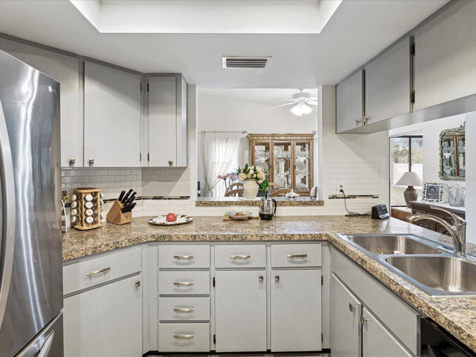 Image 4 of 42 For 3832 Sailmaker Lane 3832