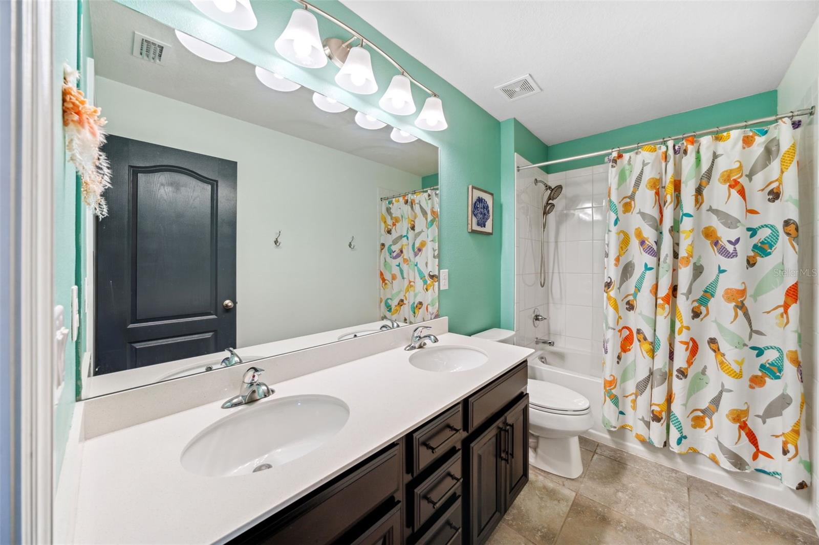 Image 30 of 56 For 18566 Hunters Meadow Walk