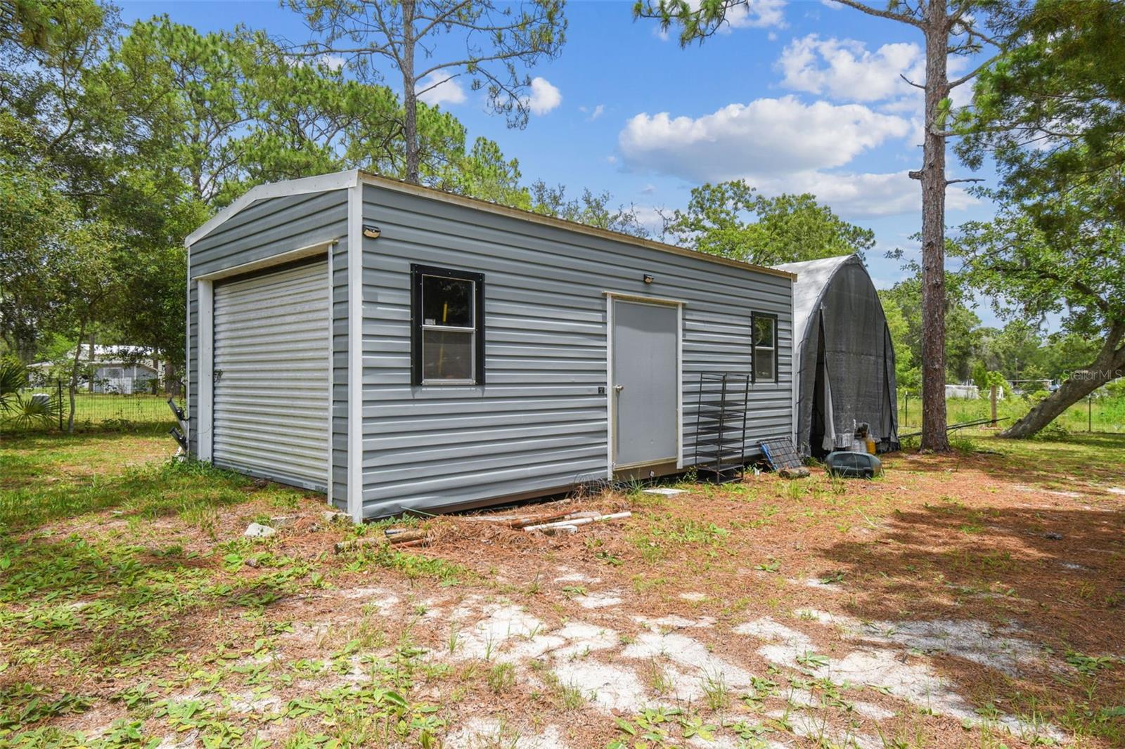 Listing photo id 36 for 7159 Straight Avenue