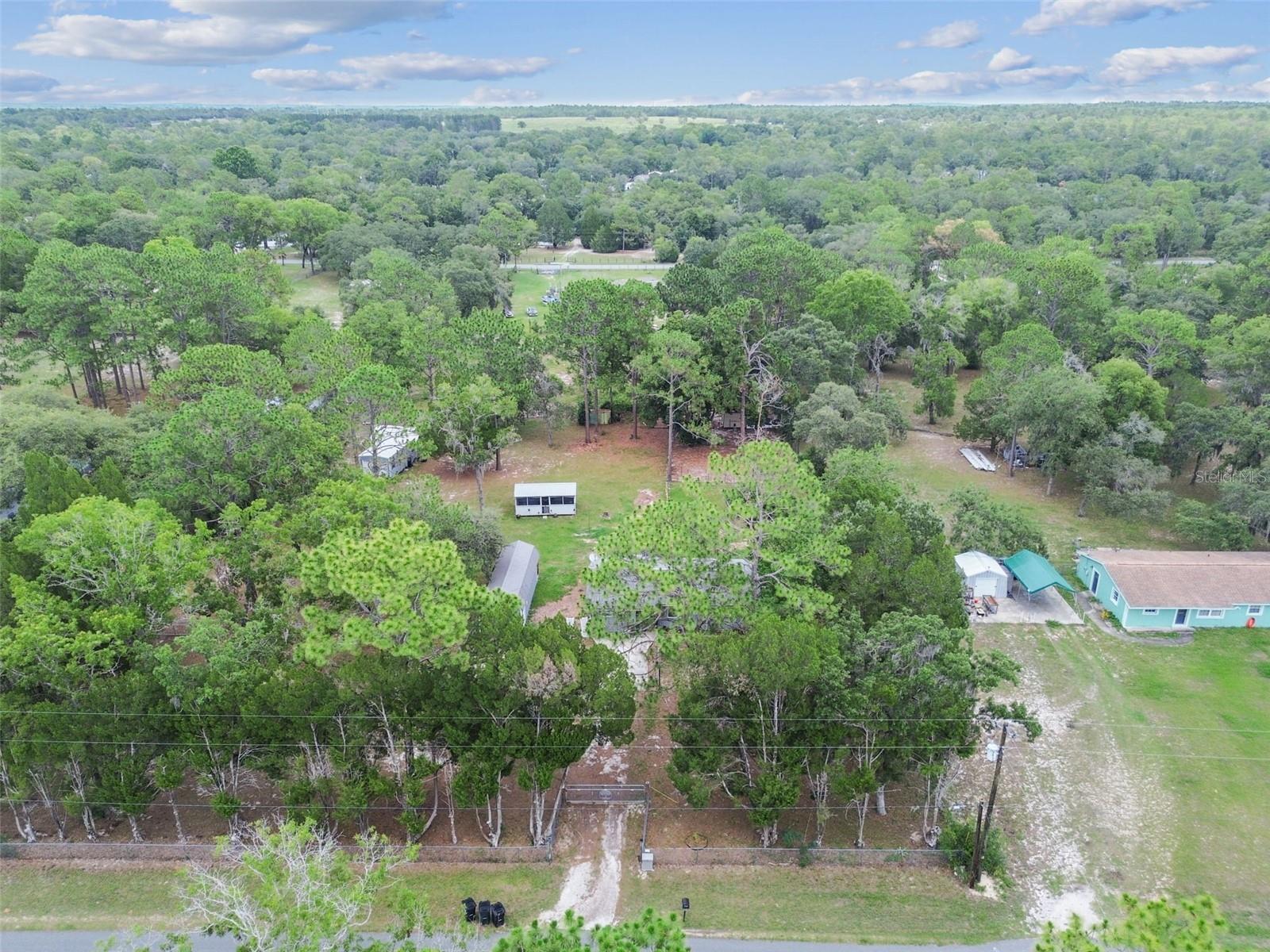 Listing photo id 46 for 7159 Straight Avenue