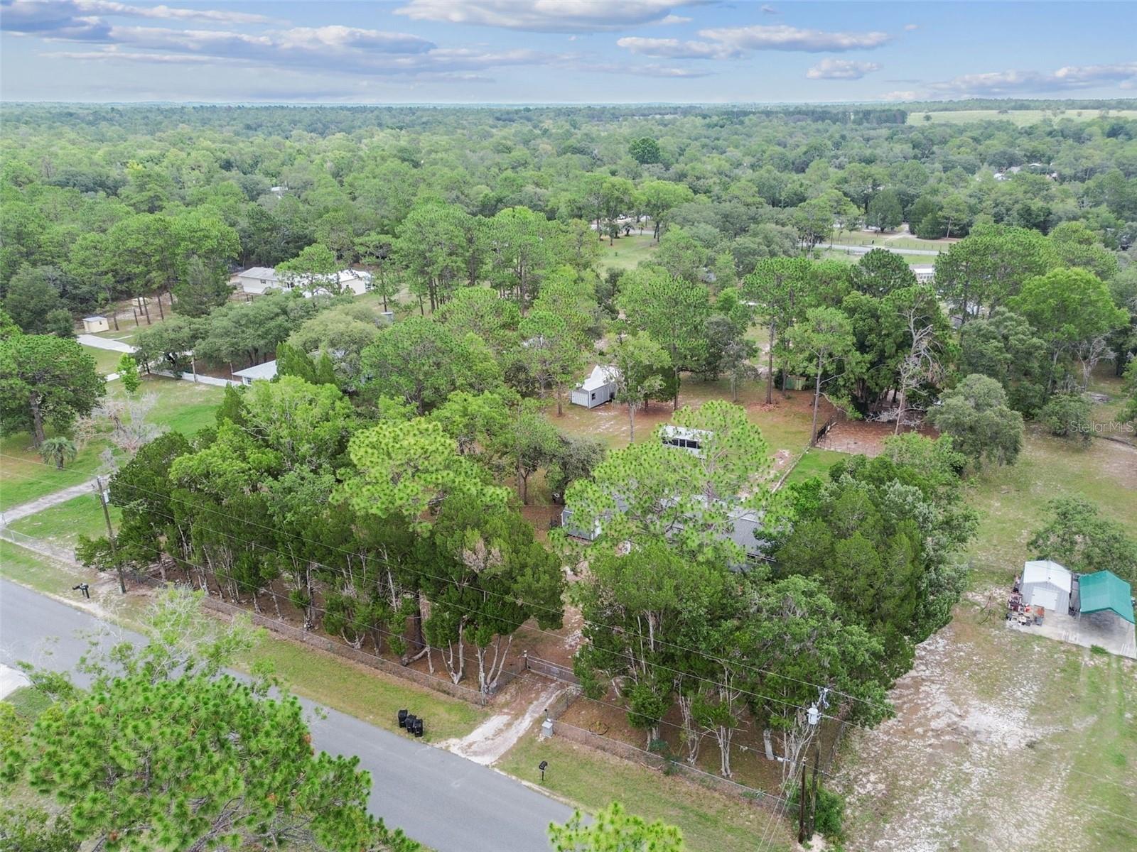 Listing photo id 48 for 7159 Straight Avenue