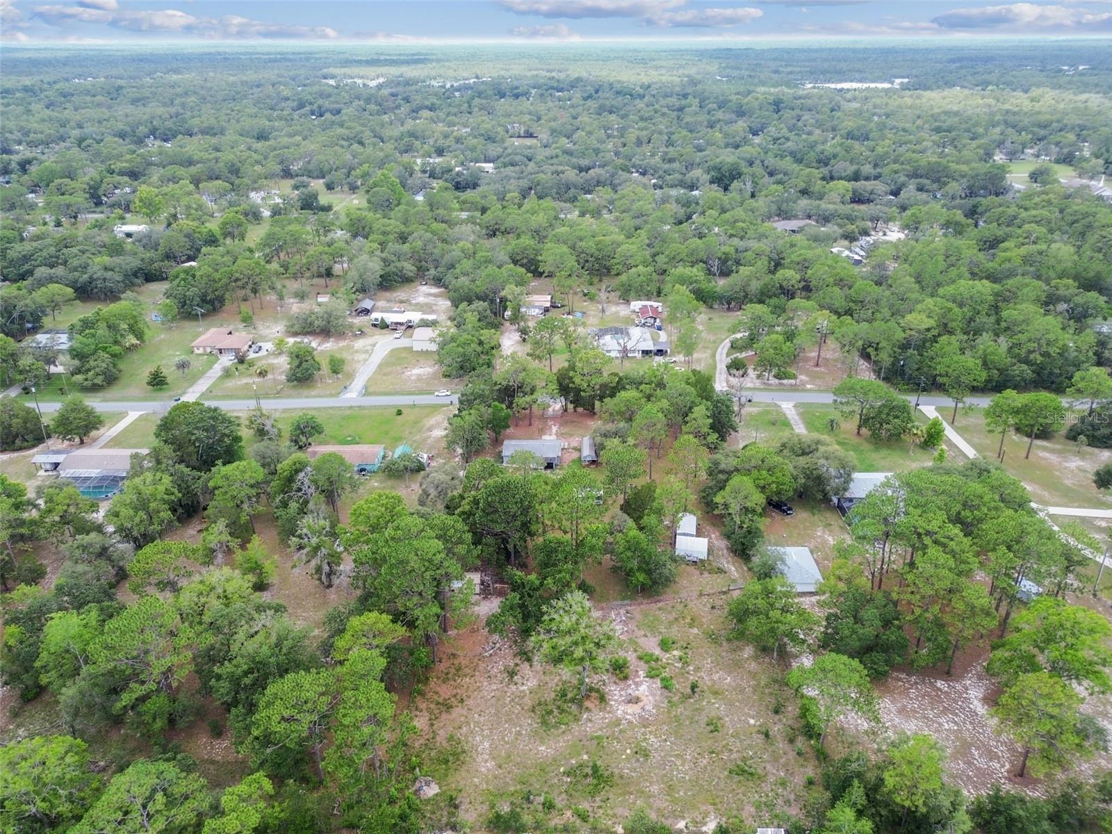 Listing photo id 54 for 7159 Straight Avenue