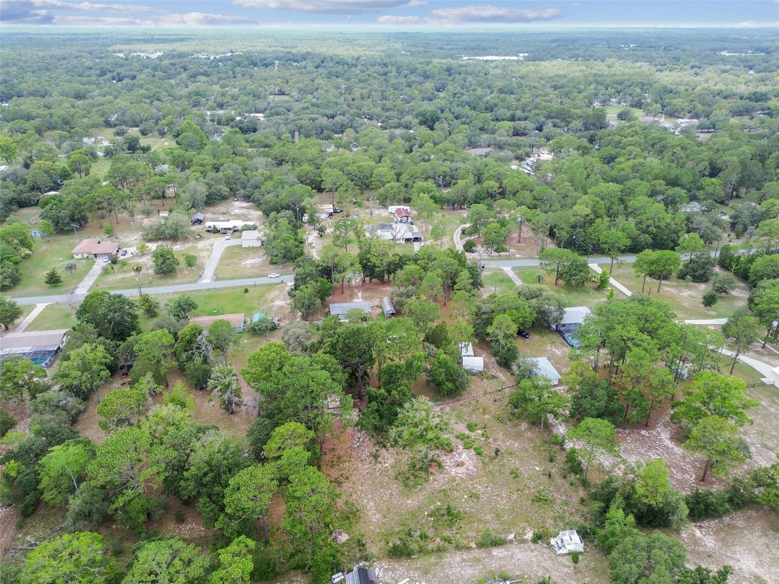 Listing photo id 55 for 7159 Straight Avenue