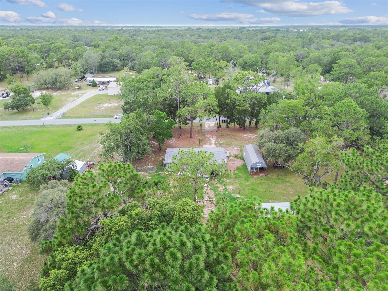 Listing photo id 57 for 7159 Straight Avenue