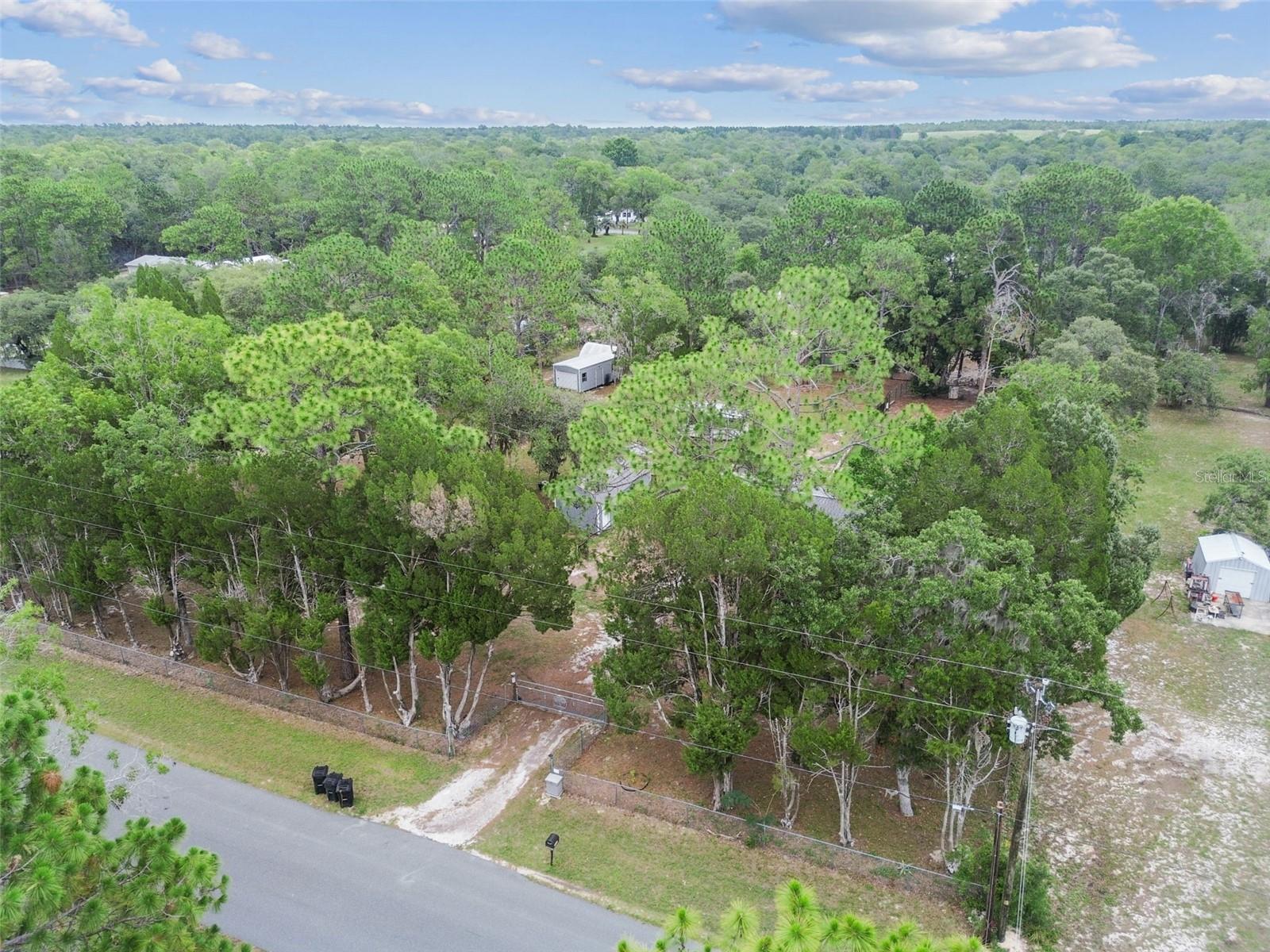 Listing photo id 62 for 7159 Straight Avenue