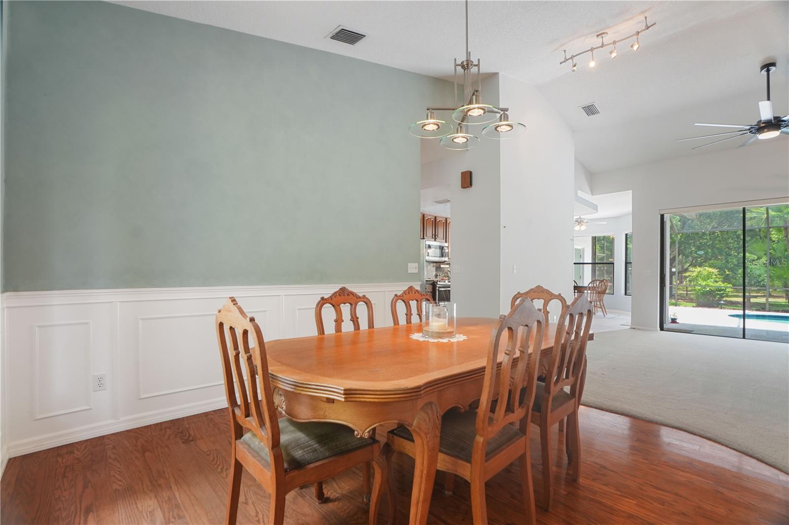 Image 13 of 94 For 8518 Quail Hollow Boulevard