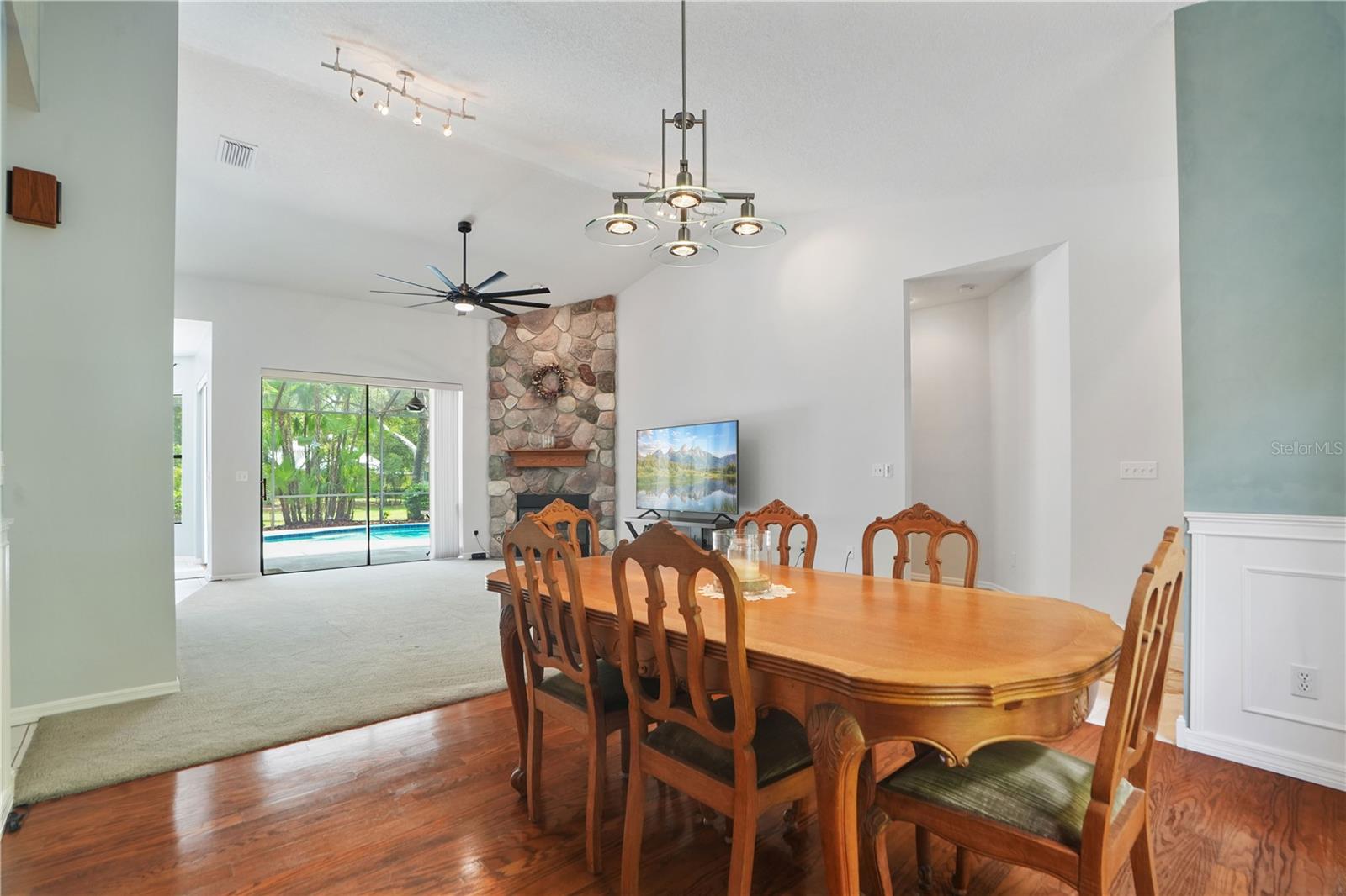 Image 14 of 94 For 8518 Quail Hollow Boulevard