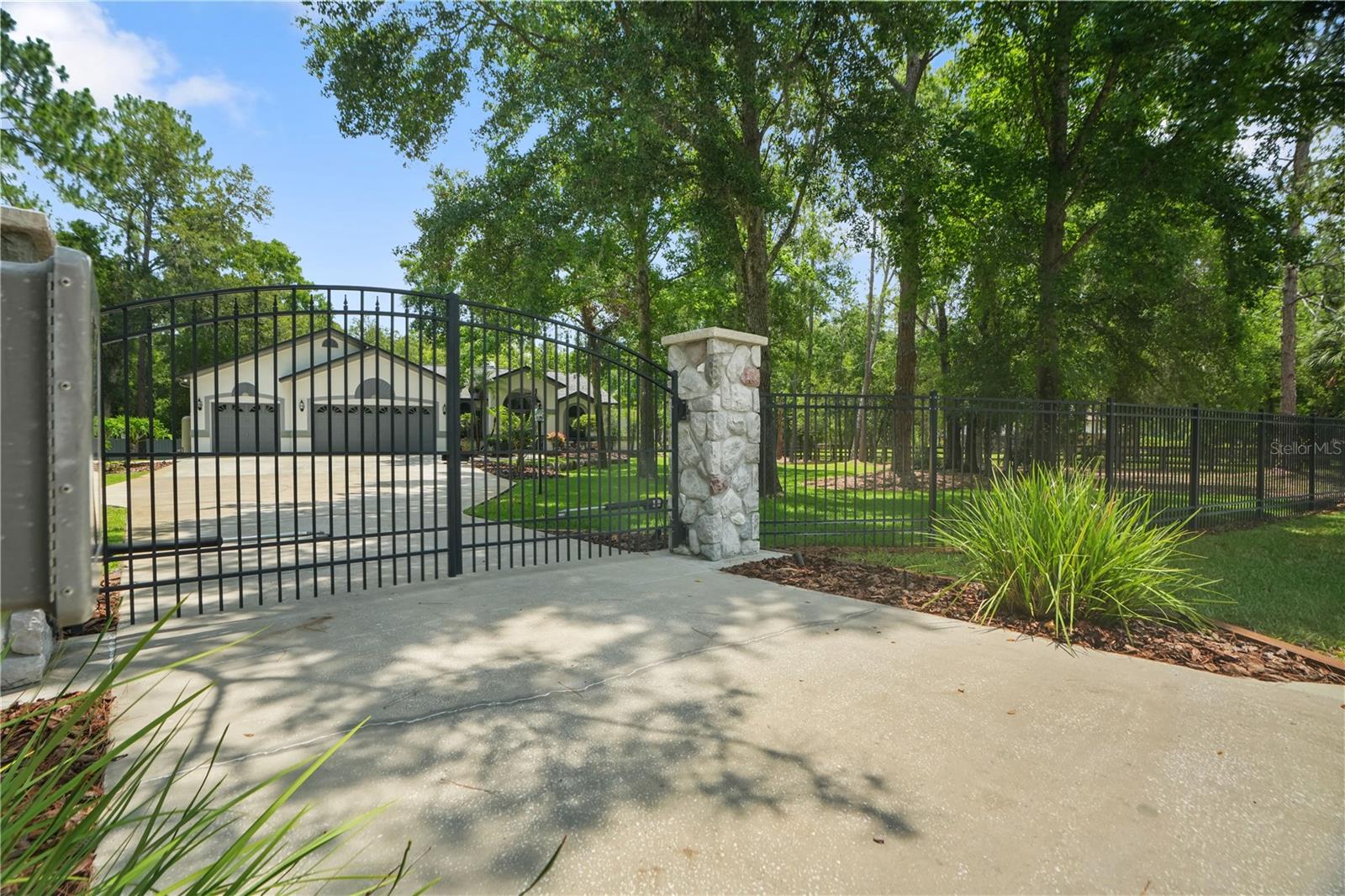 Image 5 of 94 For 8518 Quail Hollow Boulevard