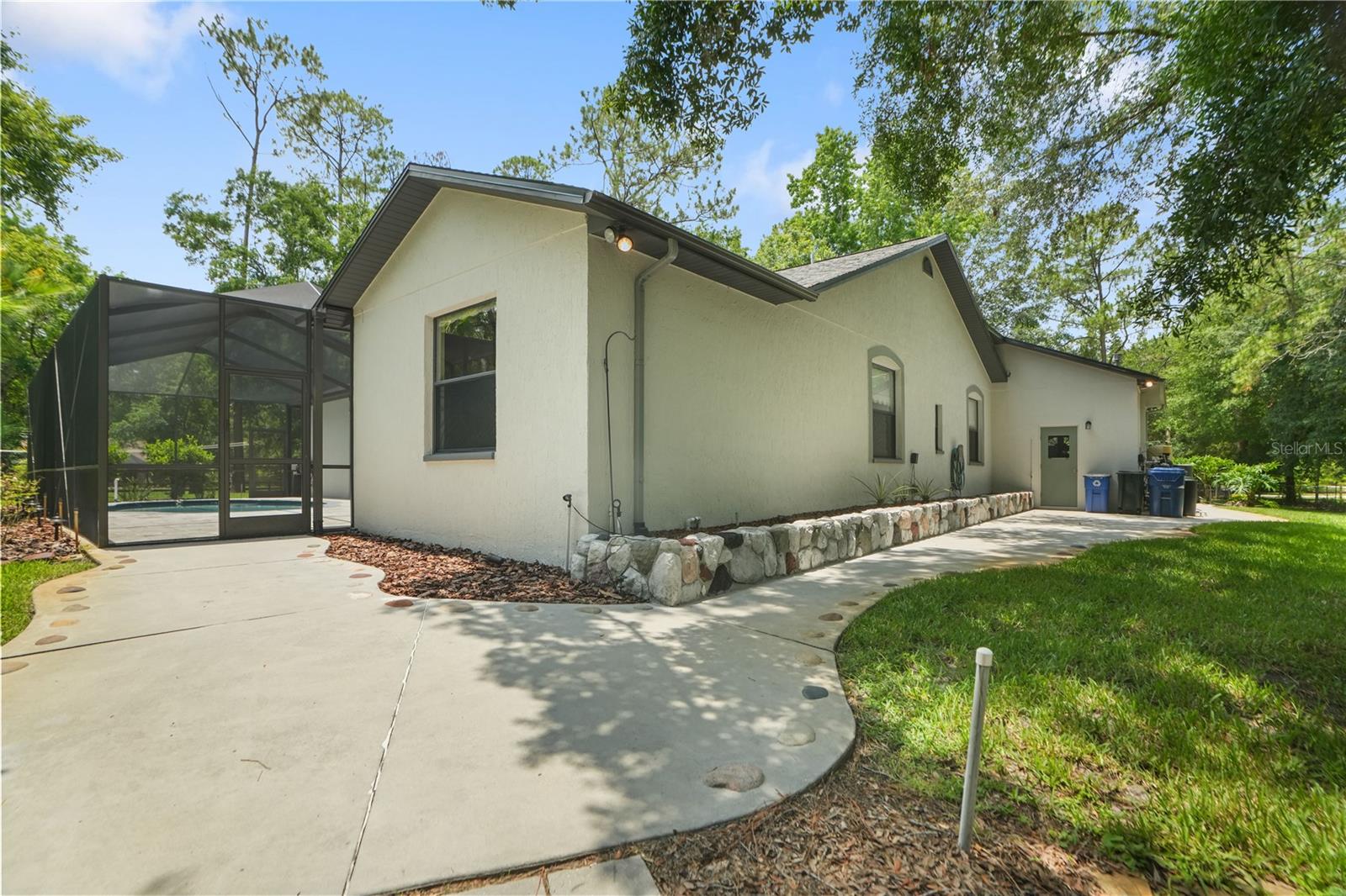 Image 52 of 94 For 8518 Quail Hollow Boulevard