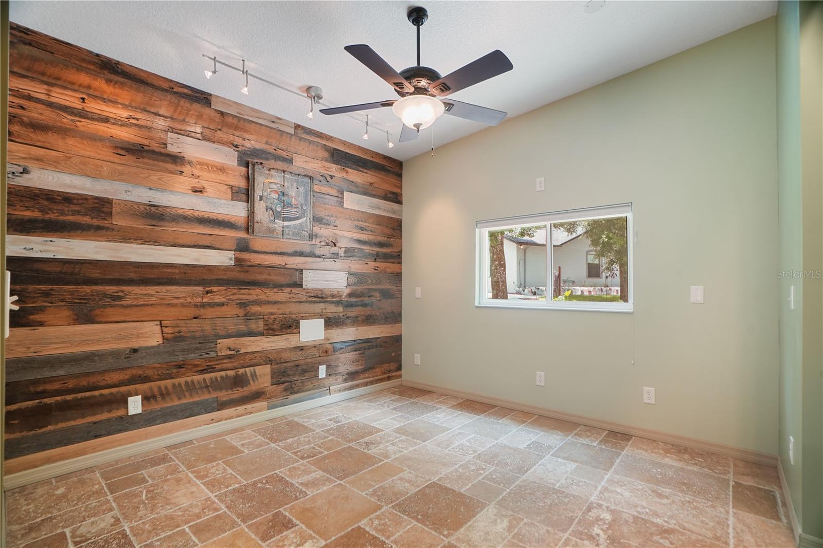 Image 77 of 94 For 8518 Quail Hollow Boulevard