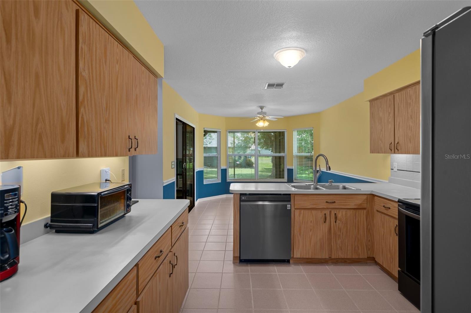 Image 20 of 56 For 35046 Smoketree Lane