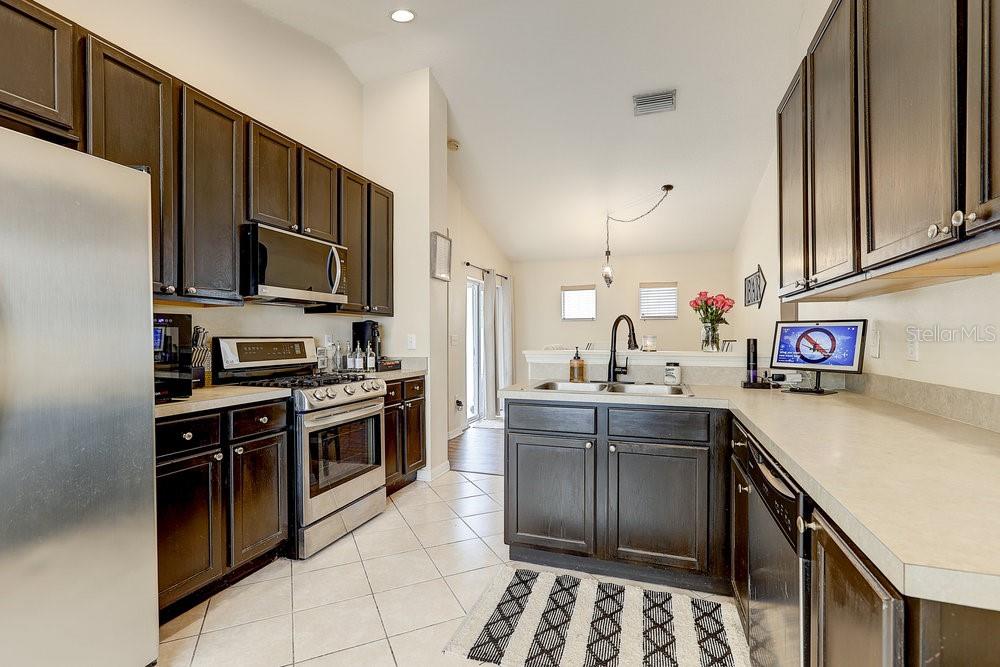 Image 4 of 34 For 8335 Crescent Moon Drive