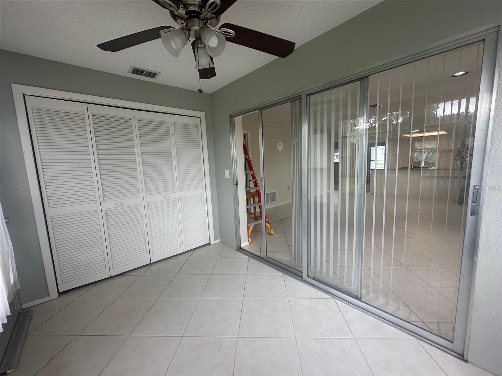 Image 20 of 38 For 12539 Dearborn Drive A