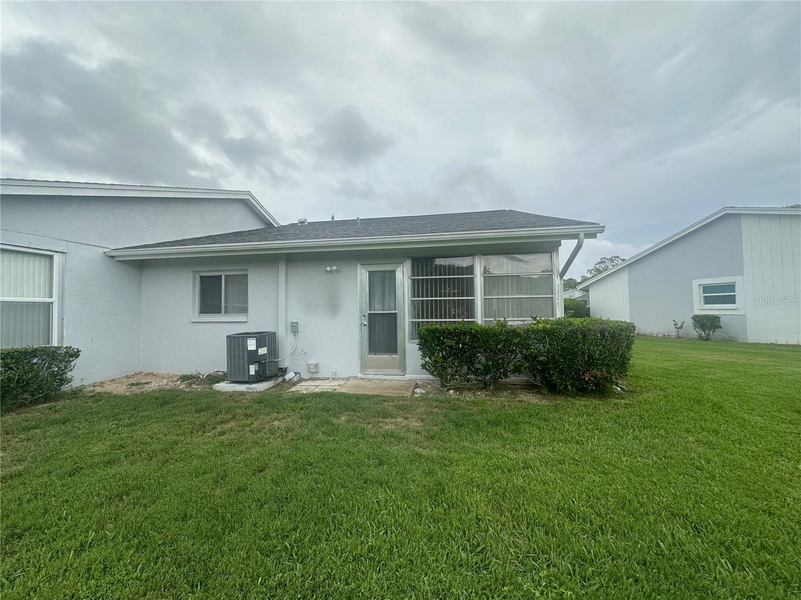 Image 28 of 38 For 12539 Dearborn Drive A