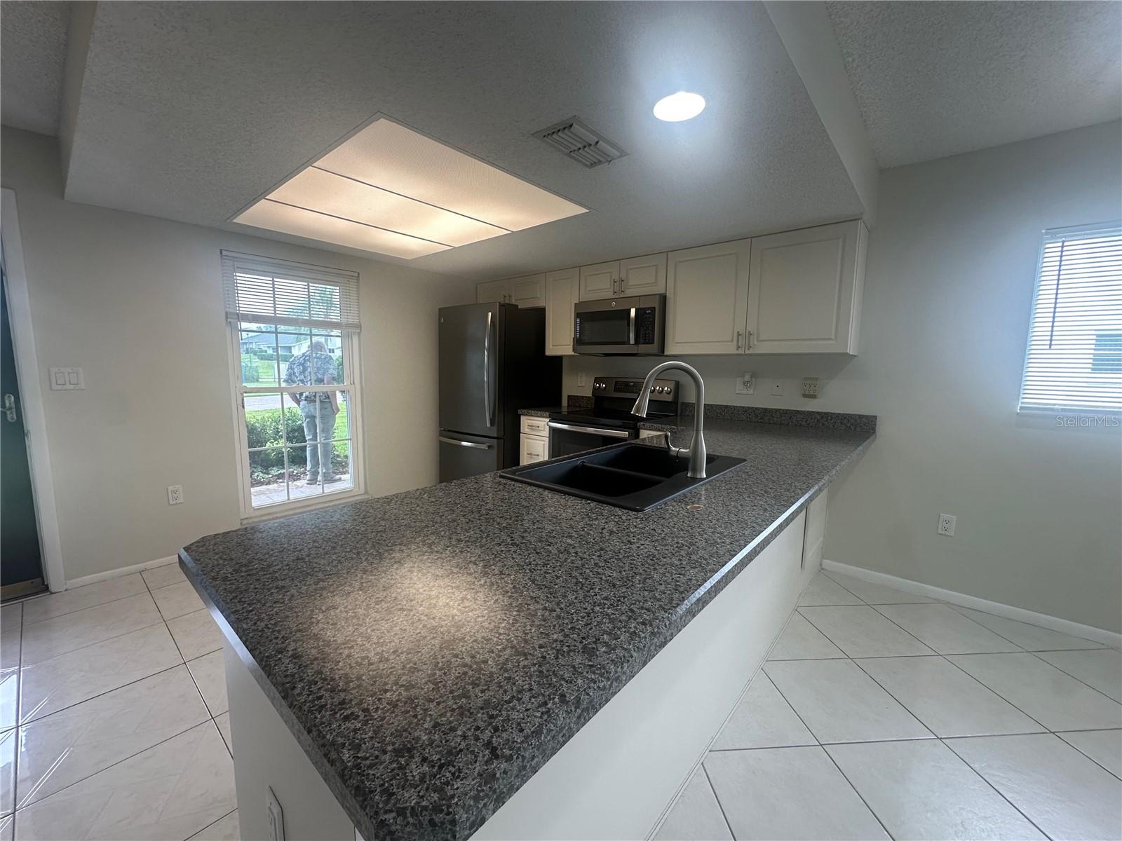 Image 8 of 38 For 12539 Dearborn Drive A