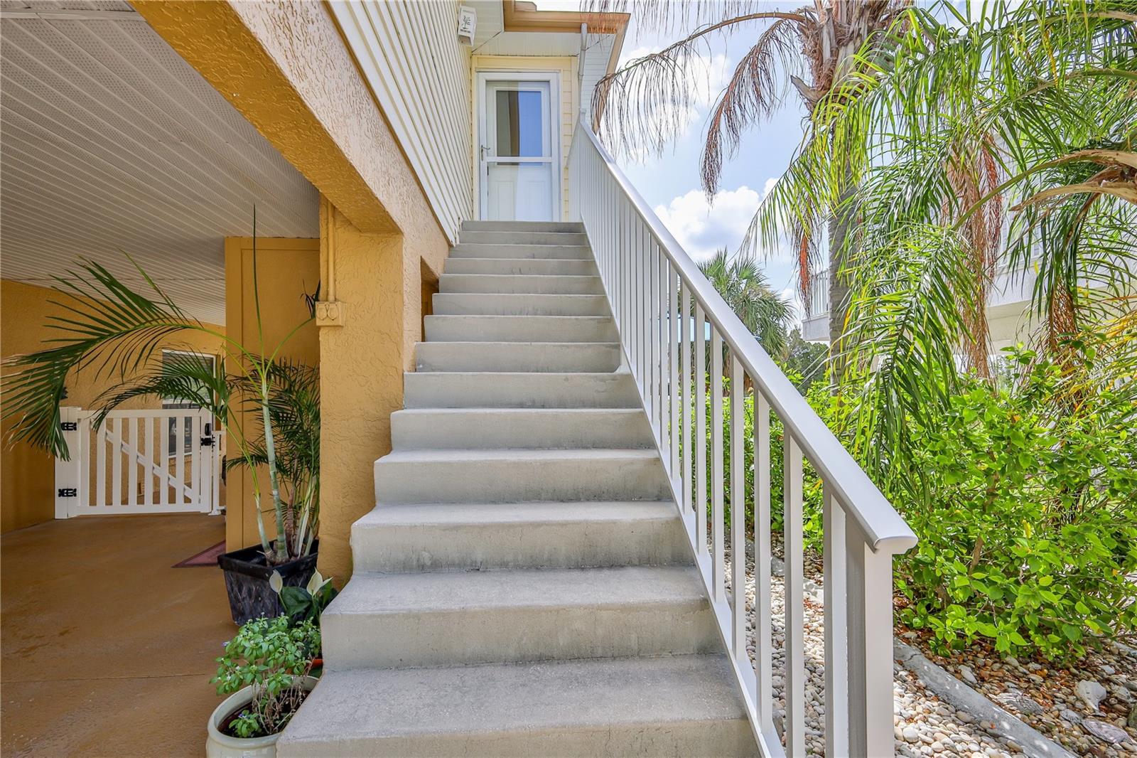 Image 10 of 75 For 4460 Flounder Drive