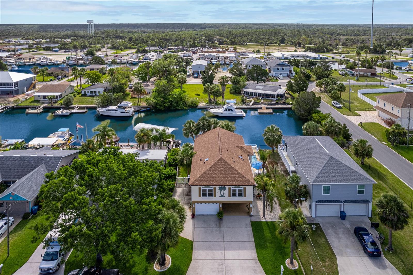 Image 17 of 75 For 4460 Flounder Drive