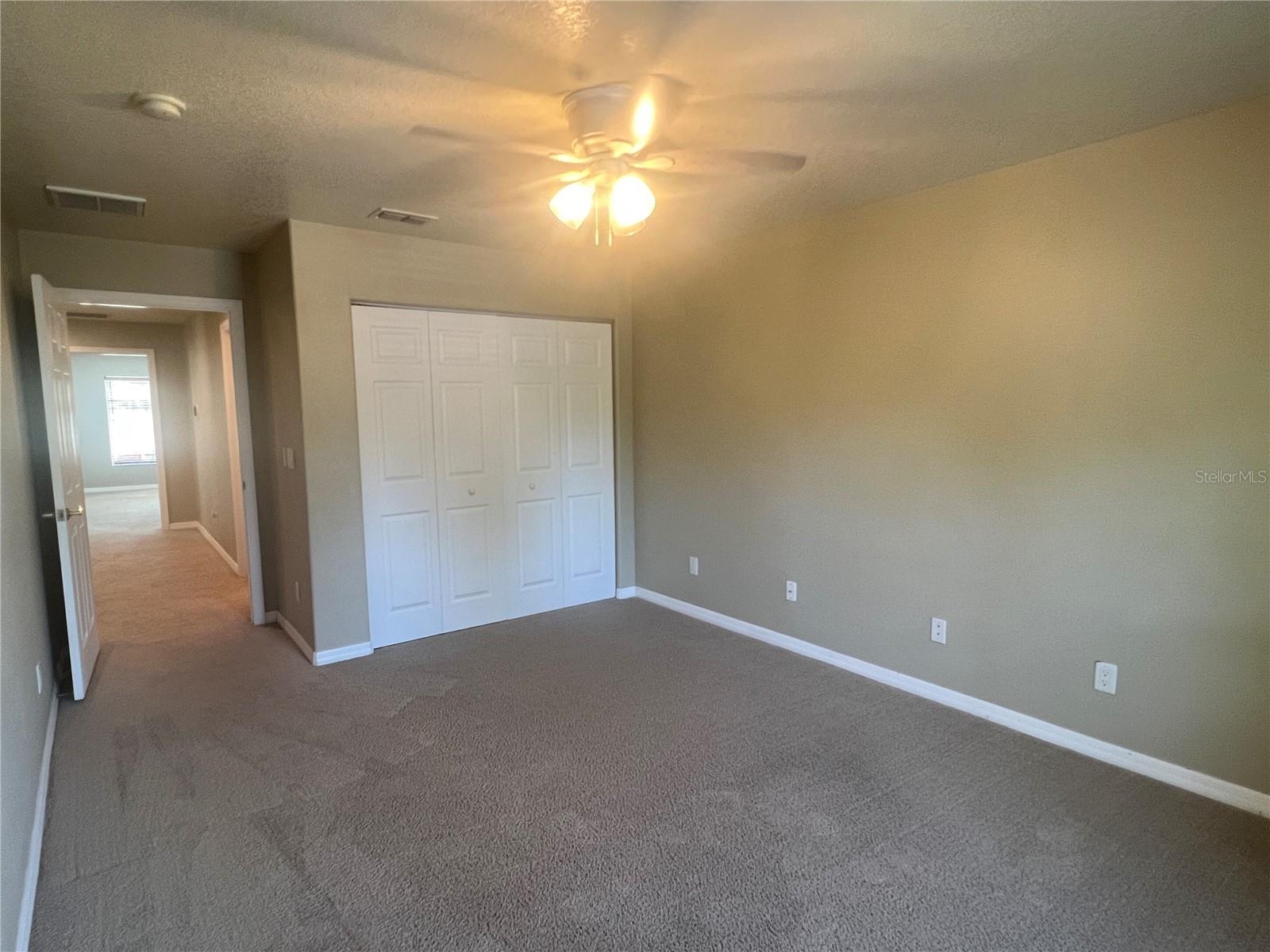 Image 13 of 27 For 930 Woodbridge Ct