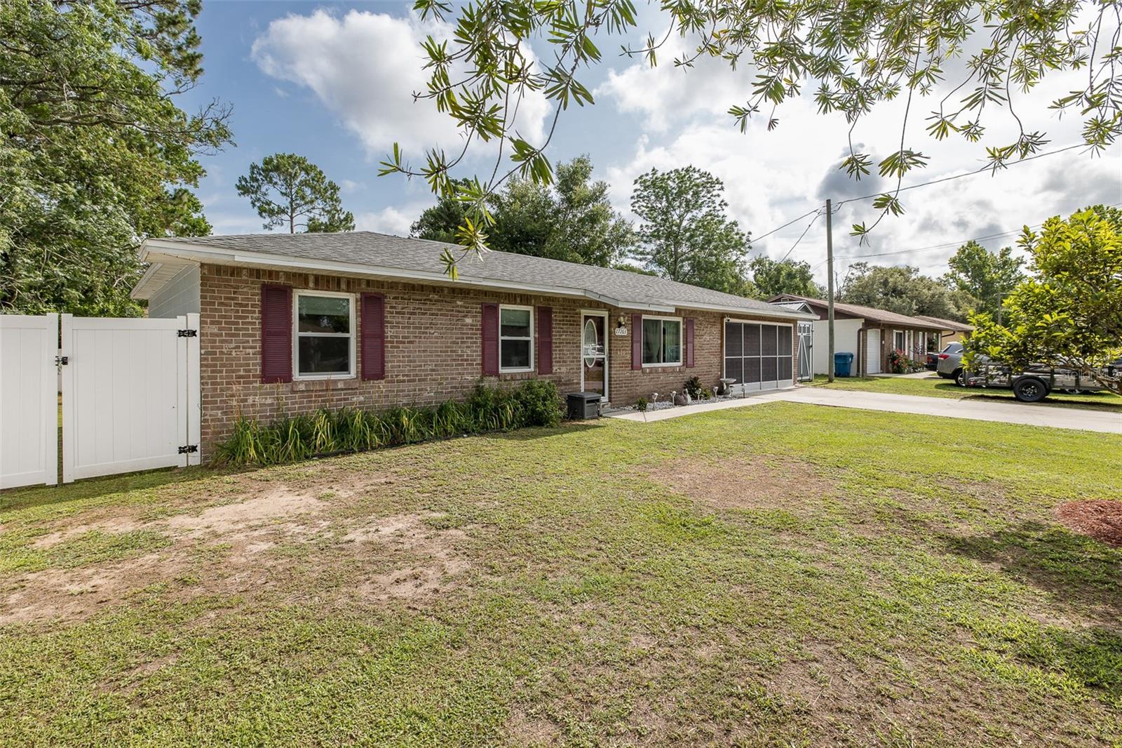Image 3 of 36 For 27263 Warner Avenue