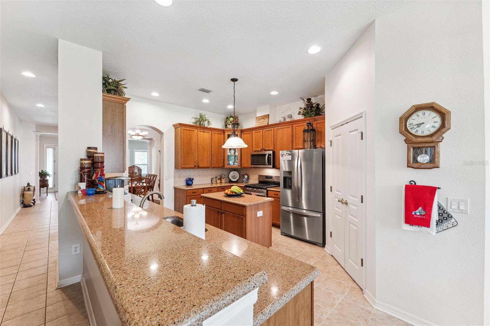 Listing photo id 8 for 19531 Mossy Oak Court