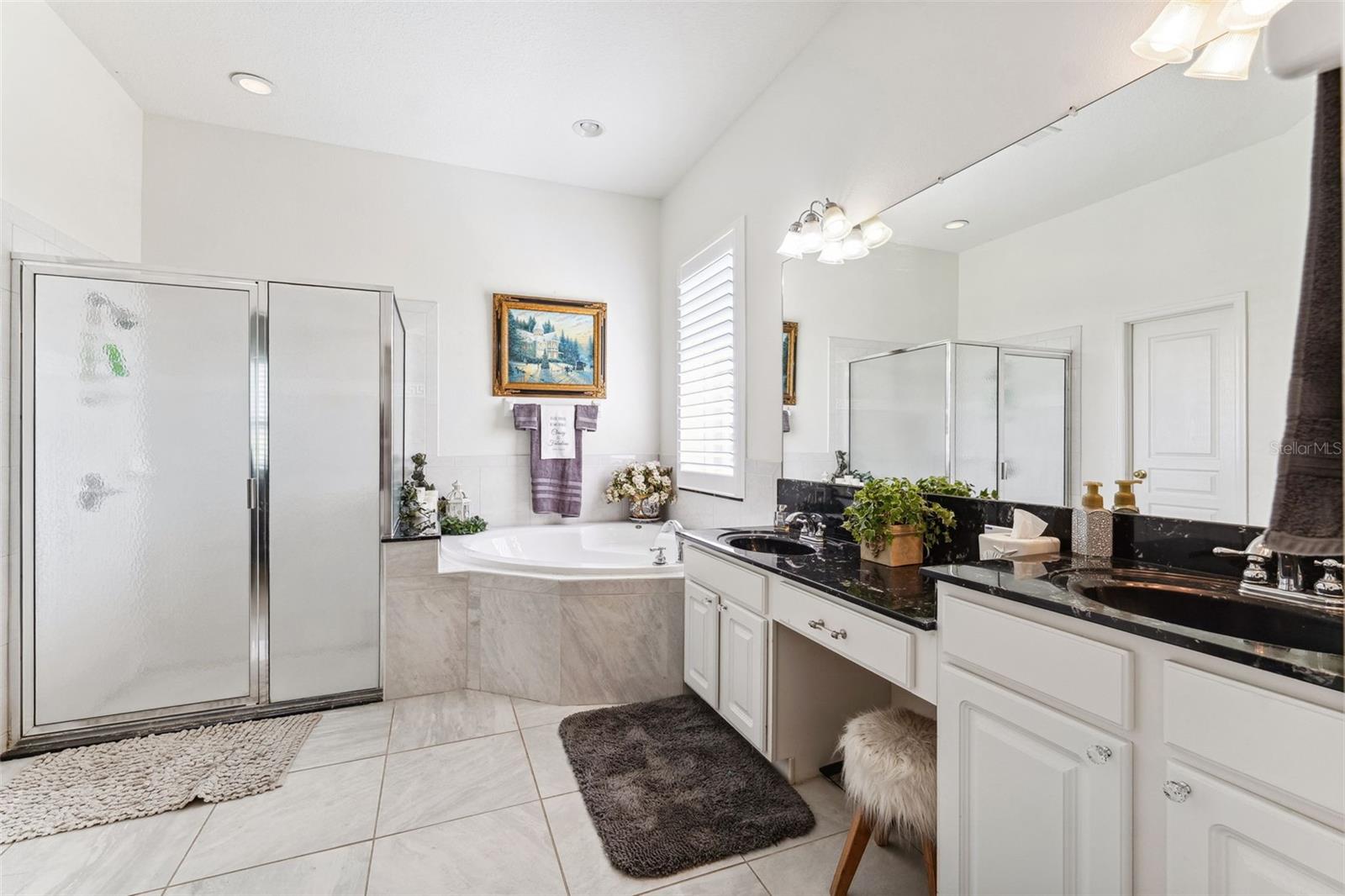 Listing photo id 18 for 19531 Mossy Oak Court