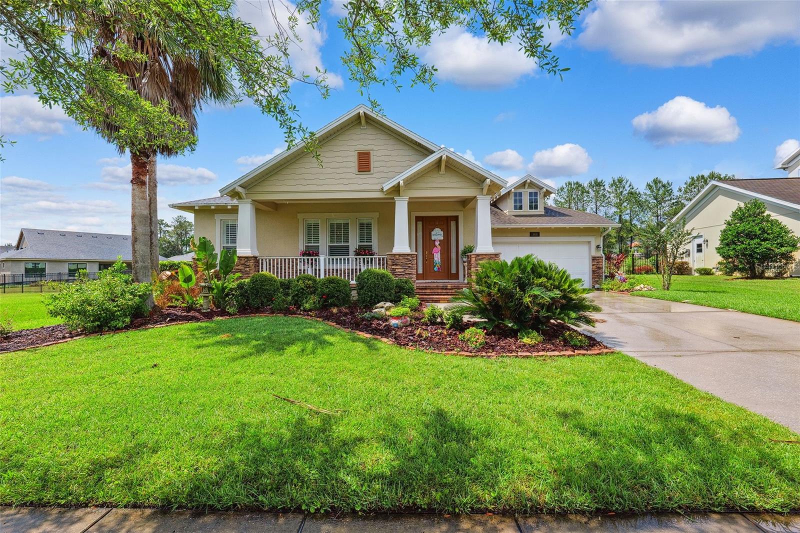 Listing photo id 2 for 19531 Mossy Oak Court